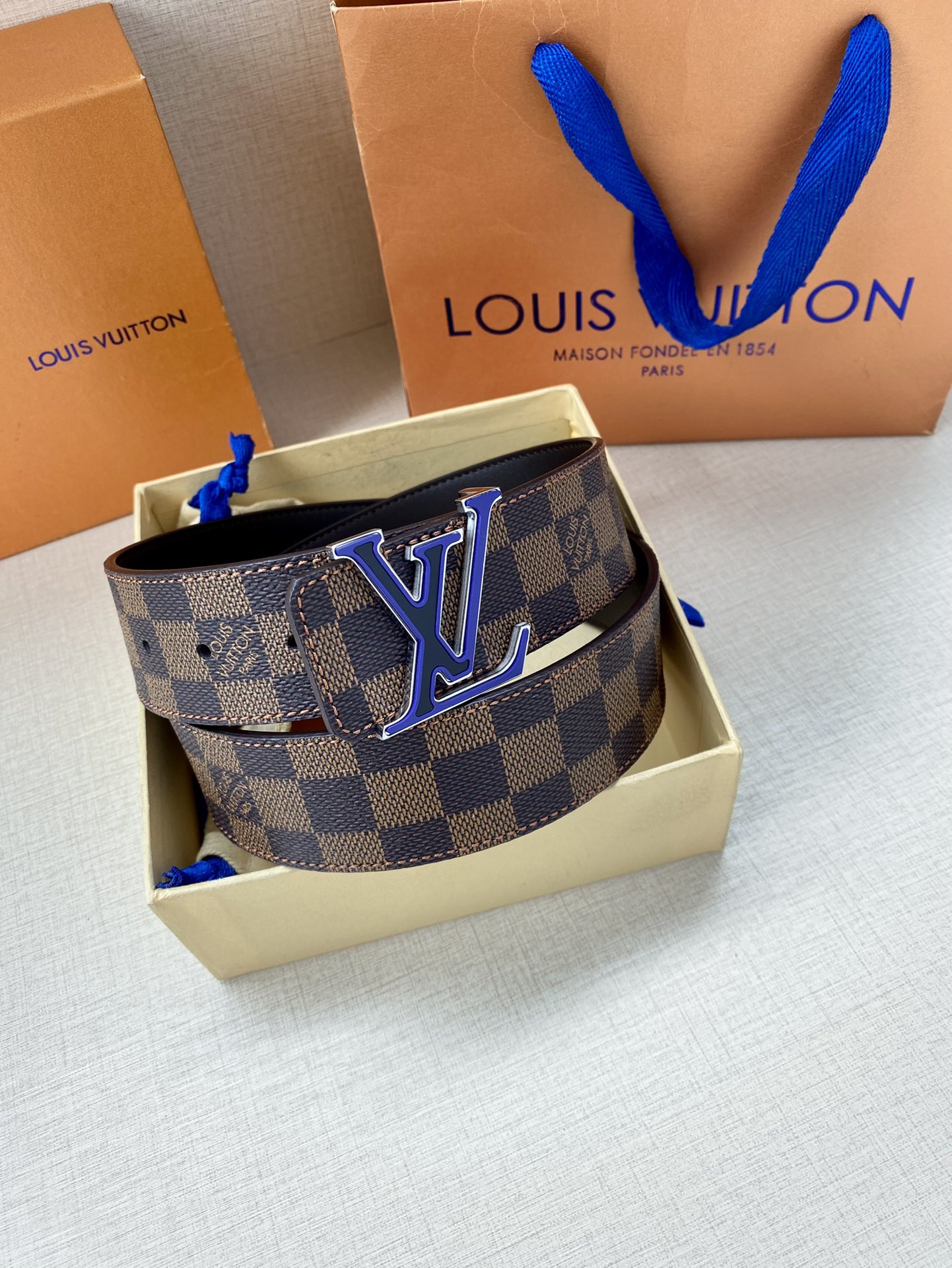 Louis Vuitton Male Leather Belt M-l