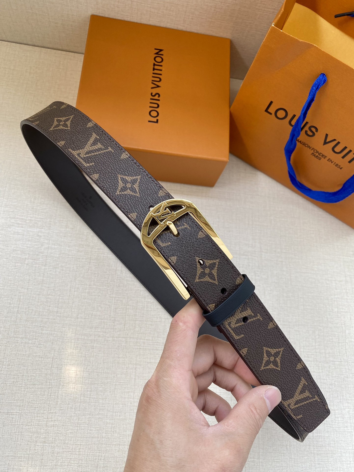 Louis Vuitton Male Canvas Belt Canvas M-l