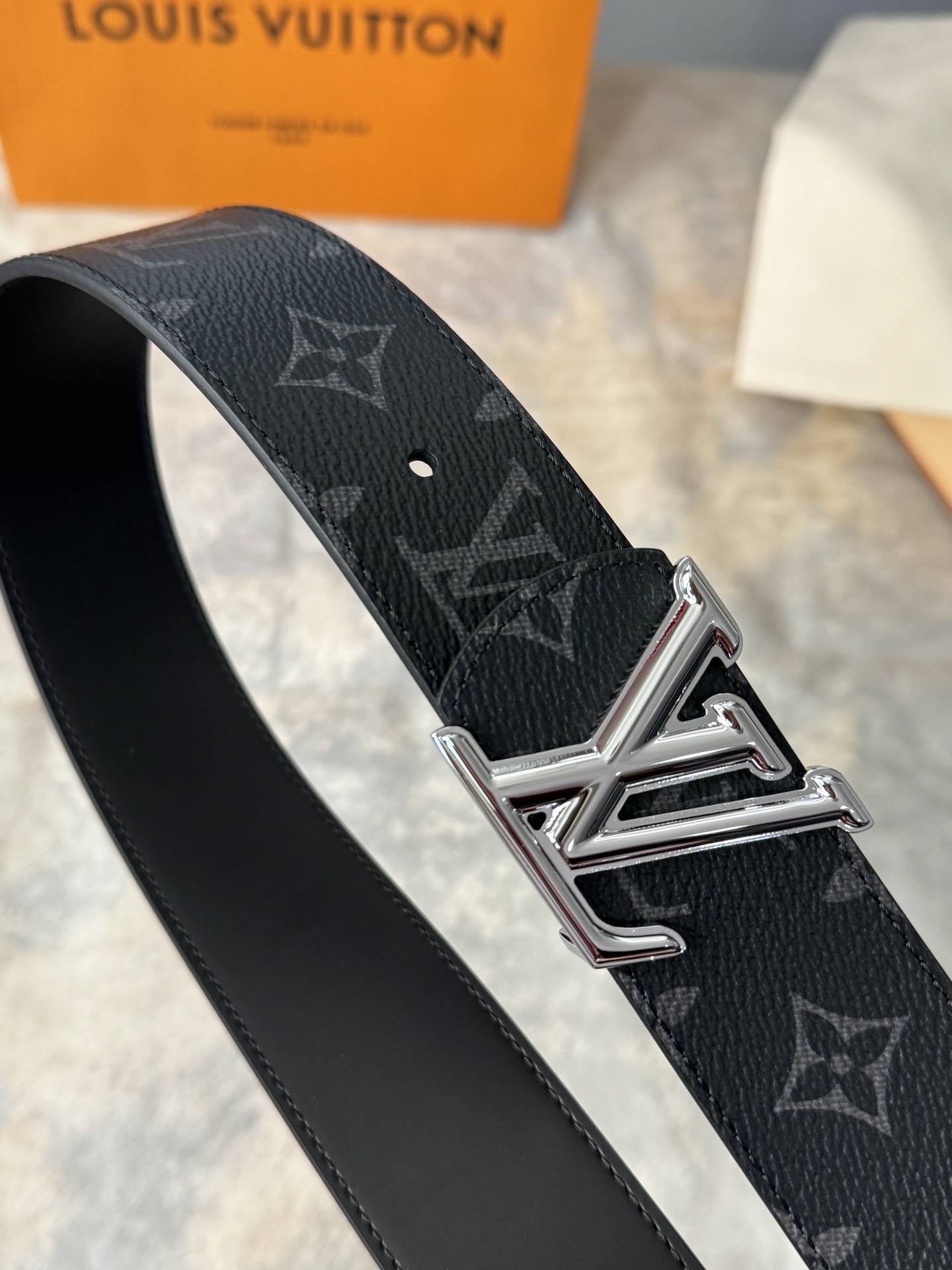 Louis Vuitton Basic Belt Cow Leather Black M-l