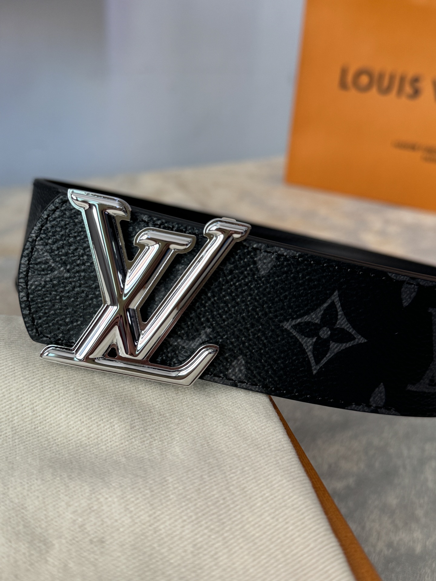 Louis Vuitton Basic Belt Cow Leather Black M-l