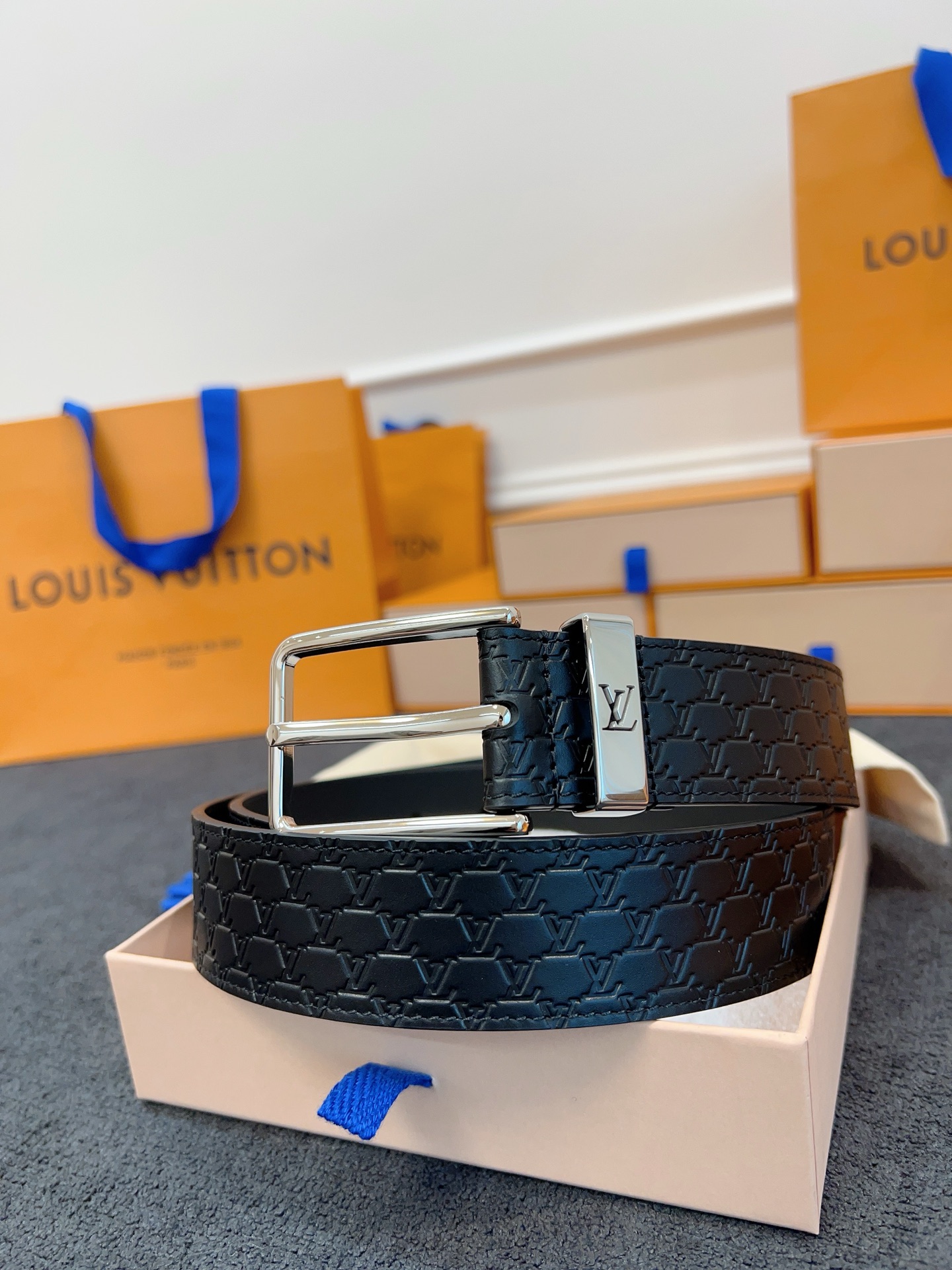 Louis Vuitton Basic Belt M-l