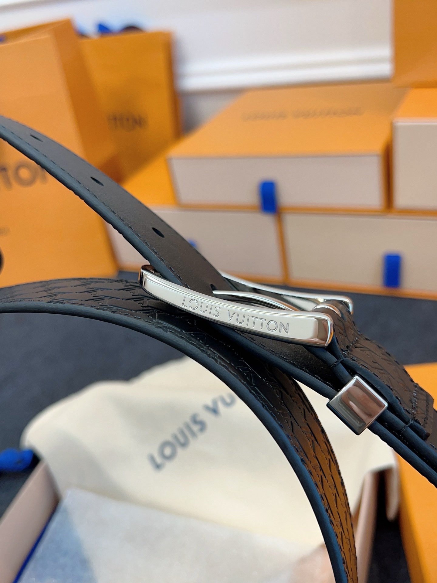 Louis Vuitton Basic Belt M-l