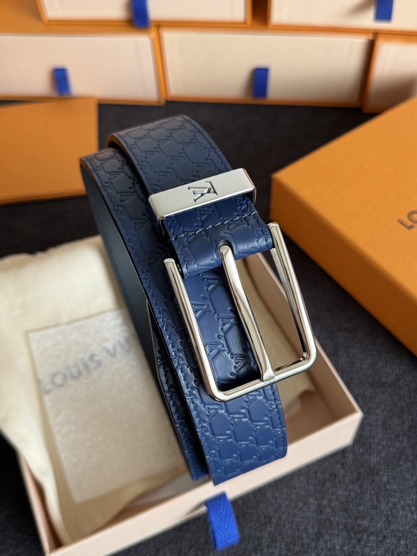 Louis Vuitton Basic Belt M-l