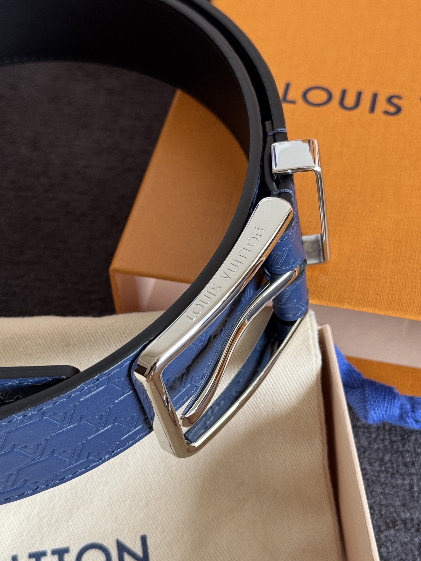 Louis Vuitton Basic Belt M-l