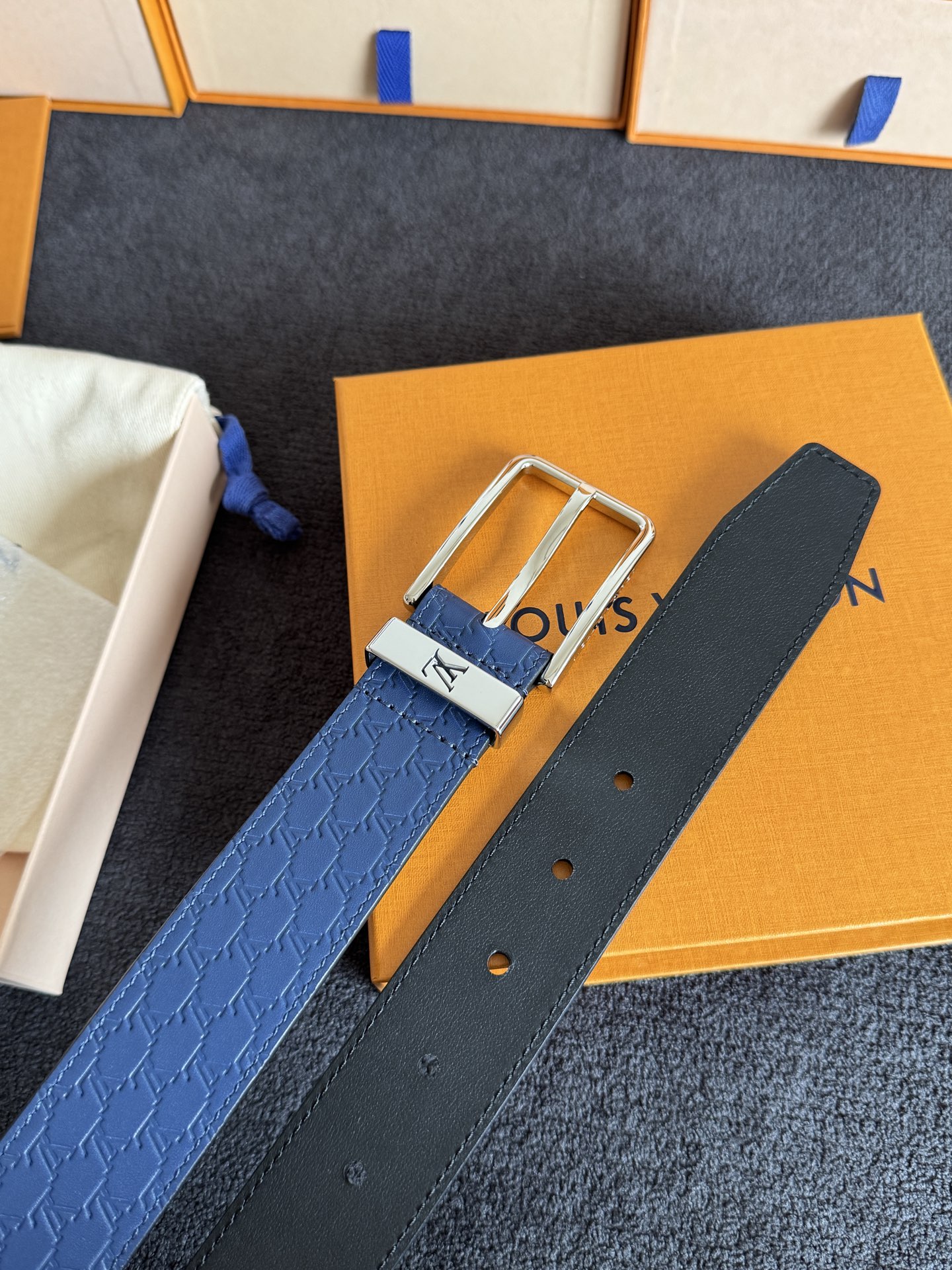 Louis Vuitton Basic Belt M-l