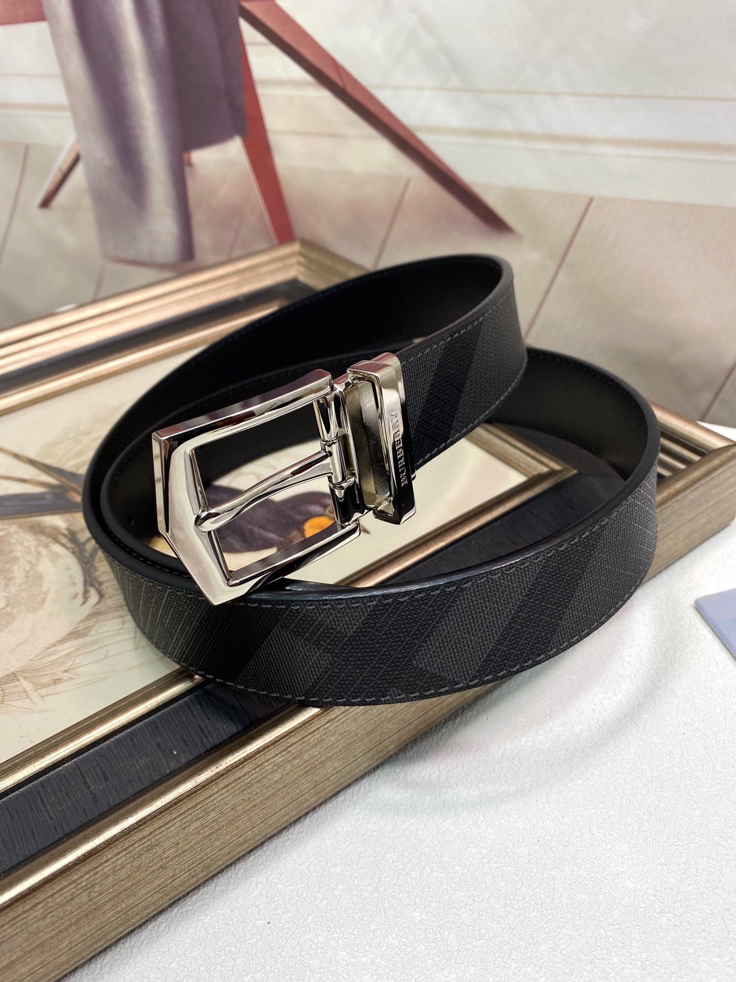 Burberry Male Leather Belt Cow Leather M