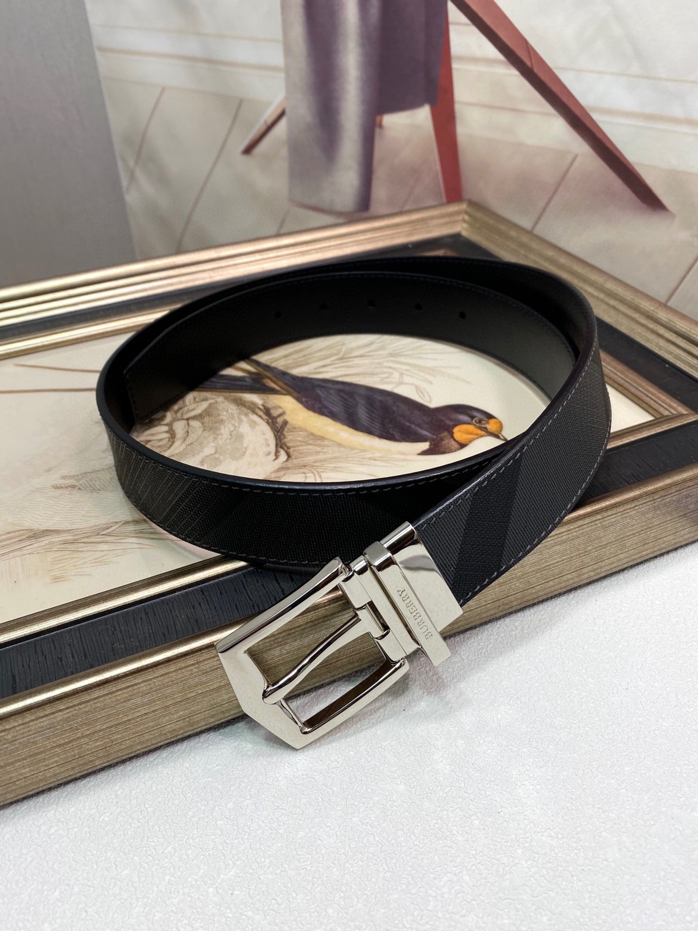 Burberry Male Leather Belt Cow Leather M