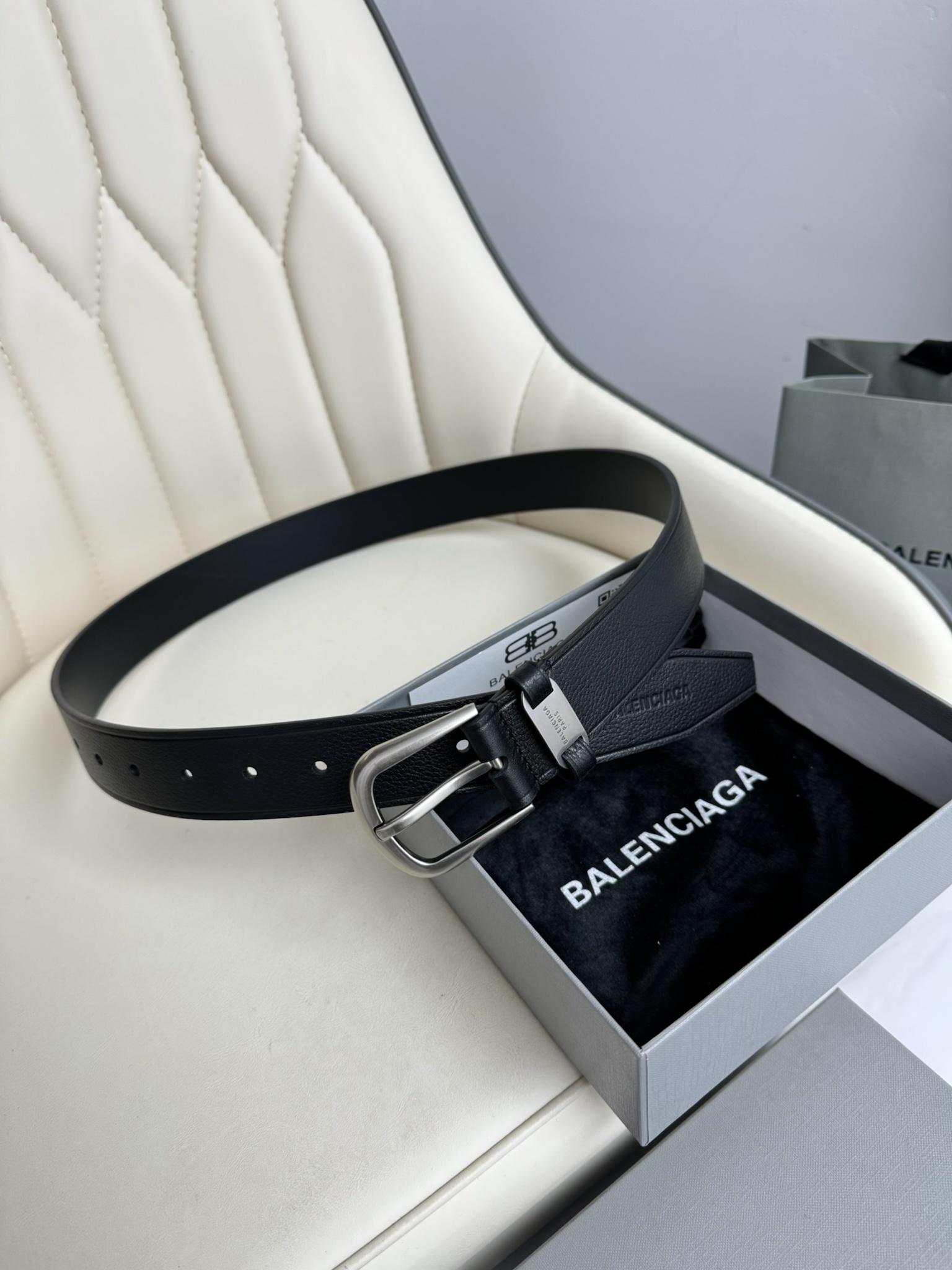 Balenciaga Basic Belt Cow Leather M-l