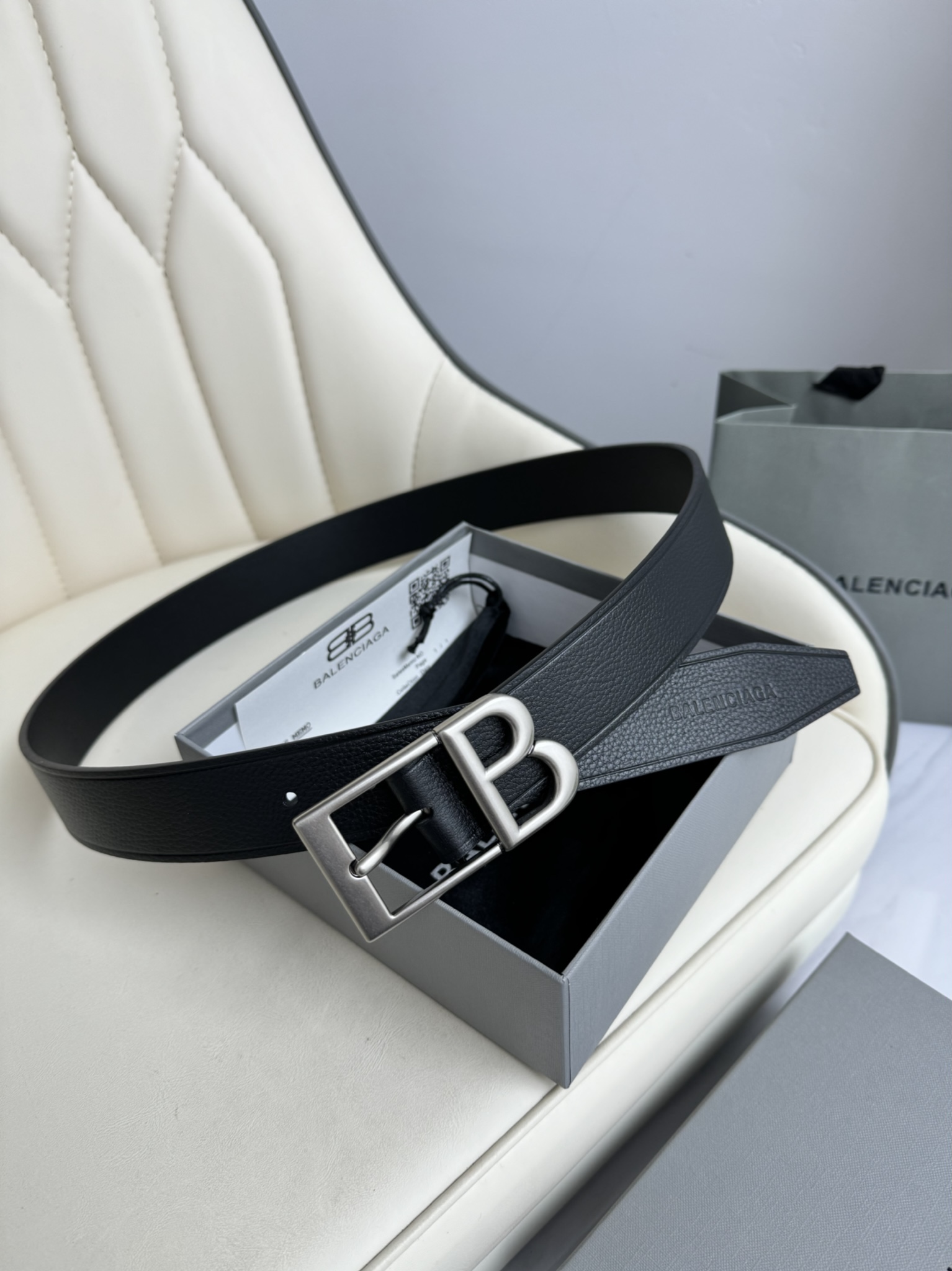 Balenciaga Basic Belt Cow Leather M-l