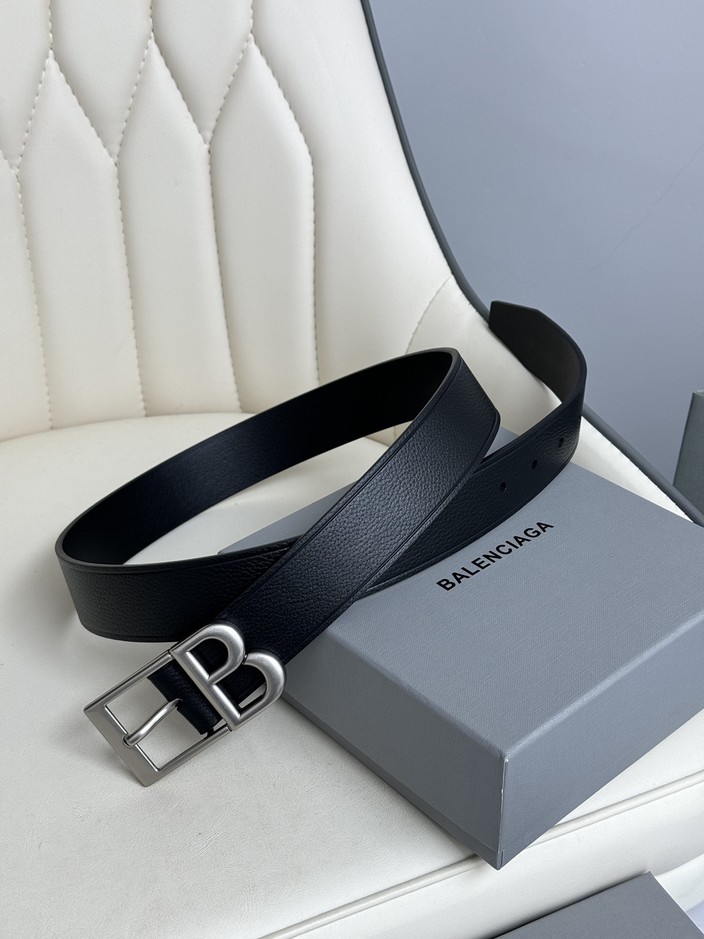 Balenciaga Basic Belt Cow Leather M-l