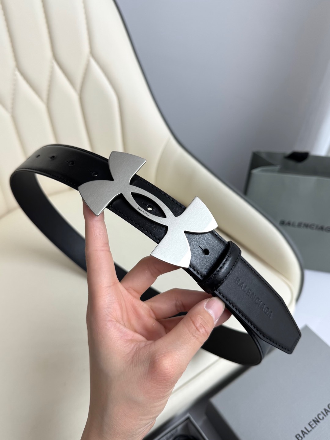 Balenciaga Basic Belt Cow Leather M-l