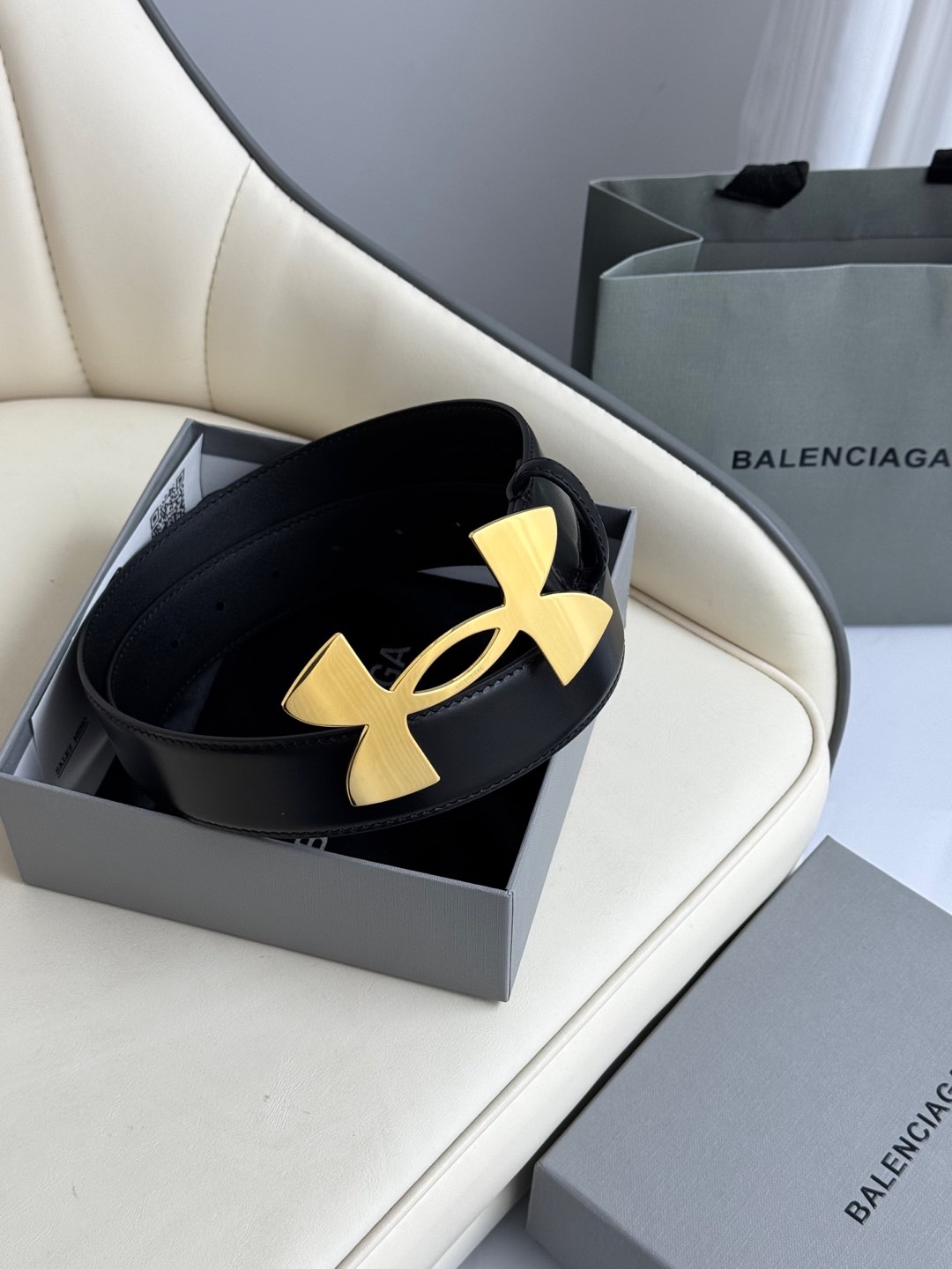 Balenciaga Basic Belt Cow Leather M-l