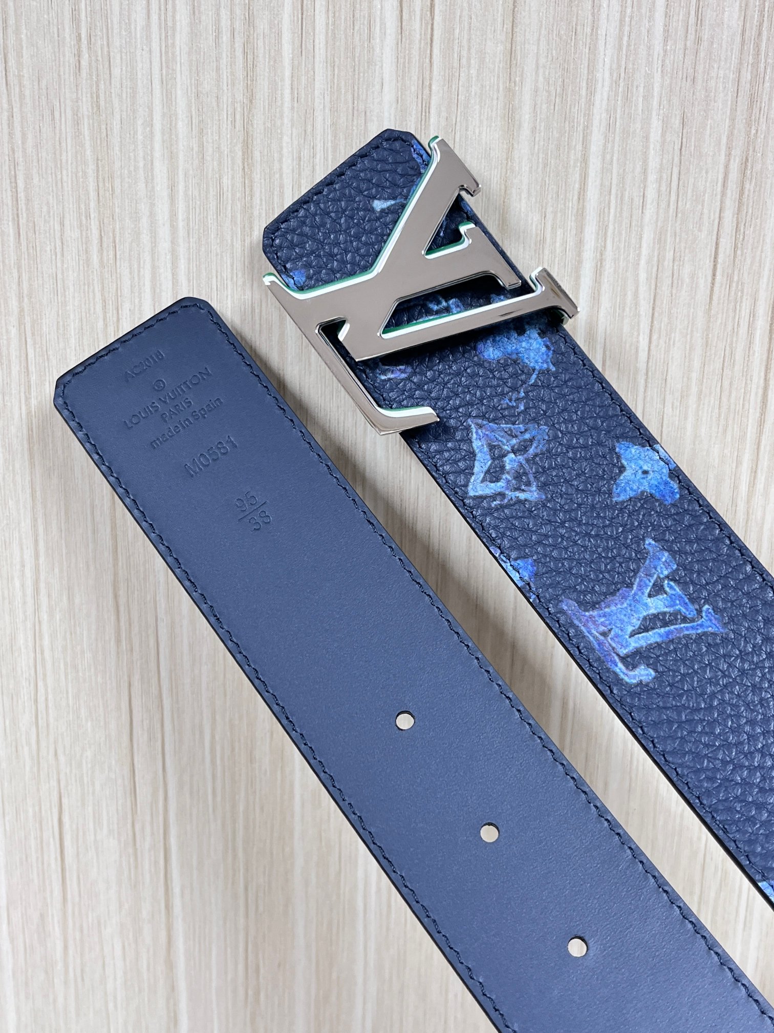 Louis Vuitton Basic Belt Cow Leather M
