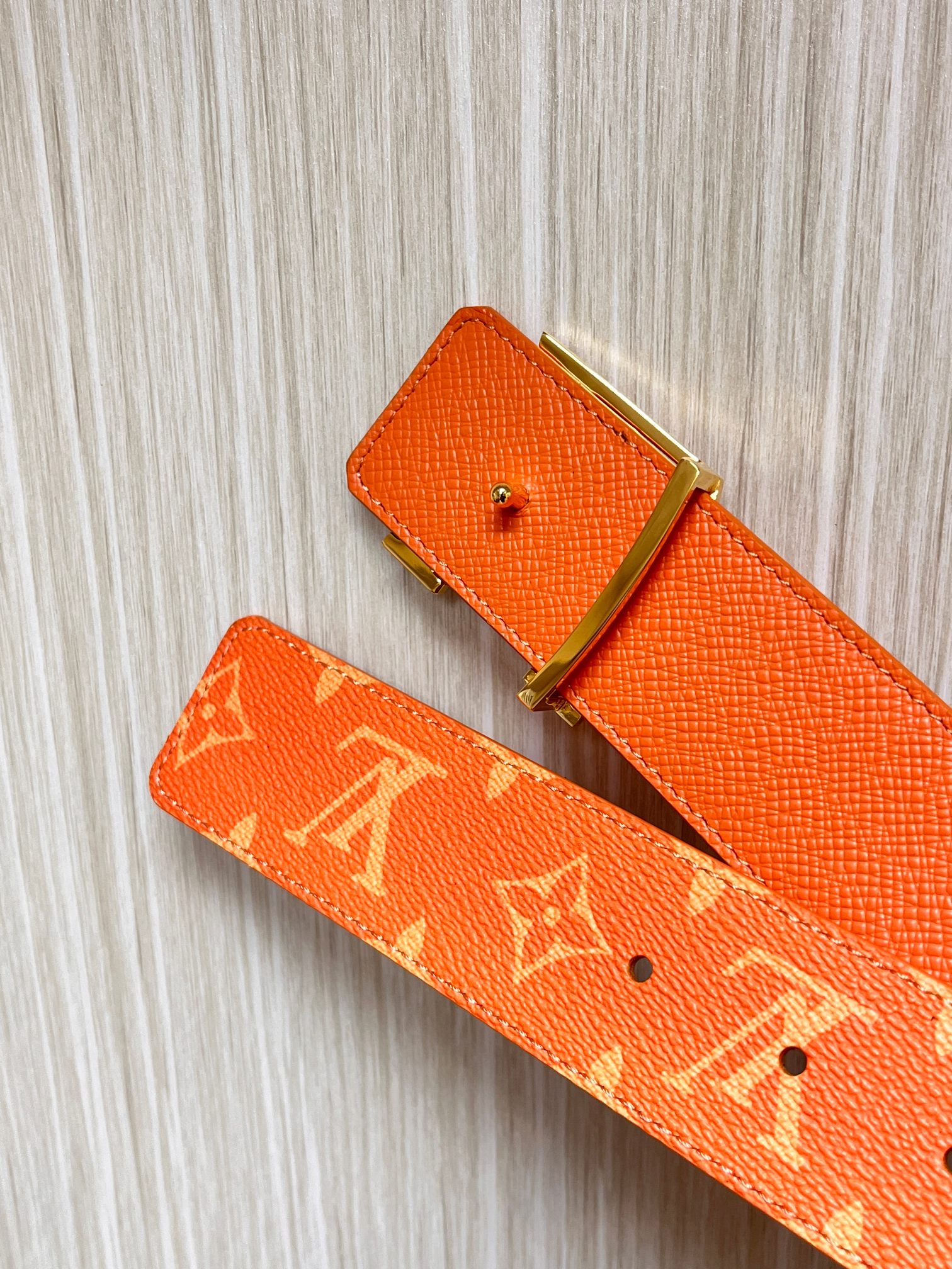 Louis Vuitton Leather Belt Silver 40mm-s-m