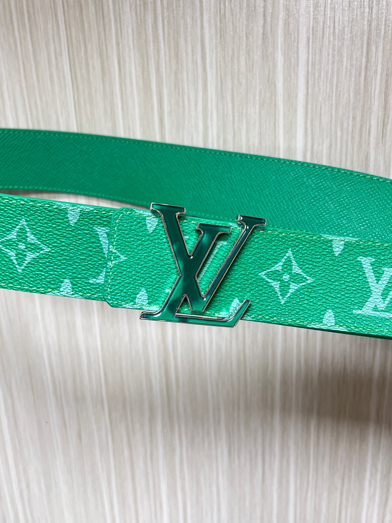 Louis Vuitton Leather Belt Silver 40mm-s-m