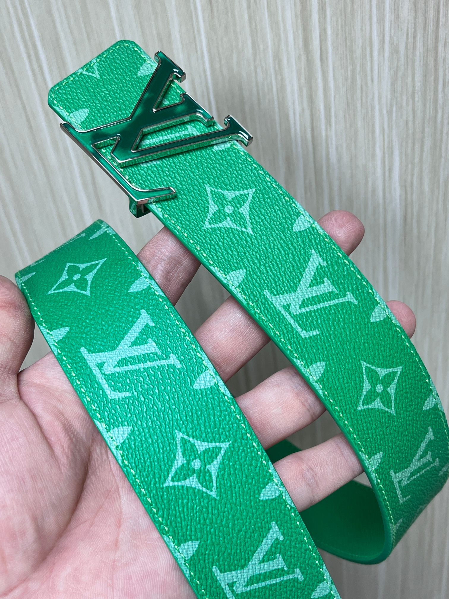 Louis Vuitton Leather Belt Silver 40mm-s-m