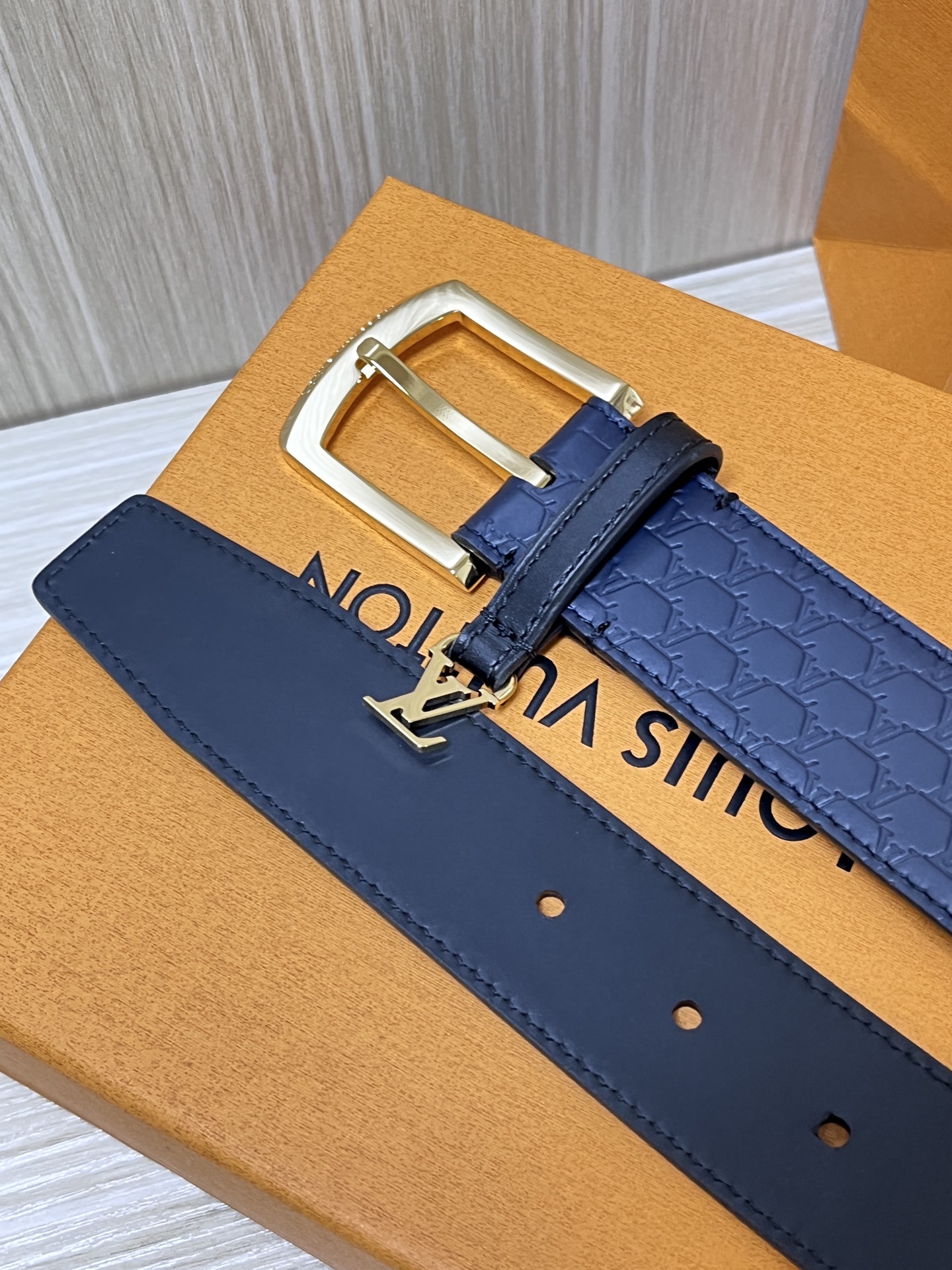 Louis Vuitton Basic Belt M