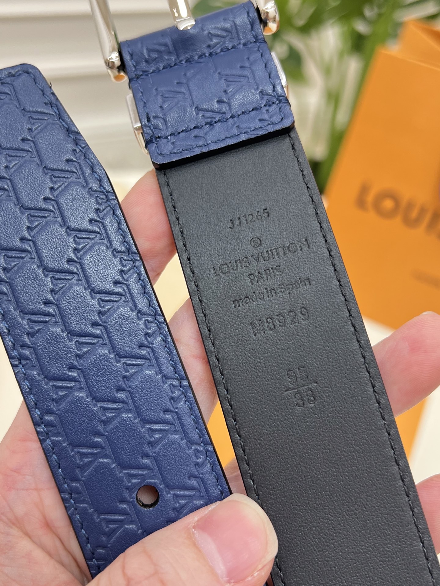 Louis Vuitton Leather Belt L