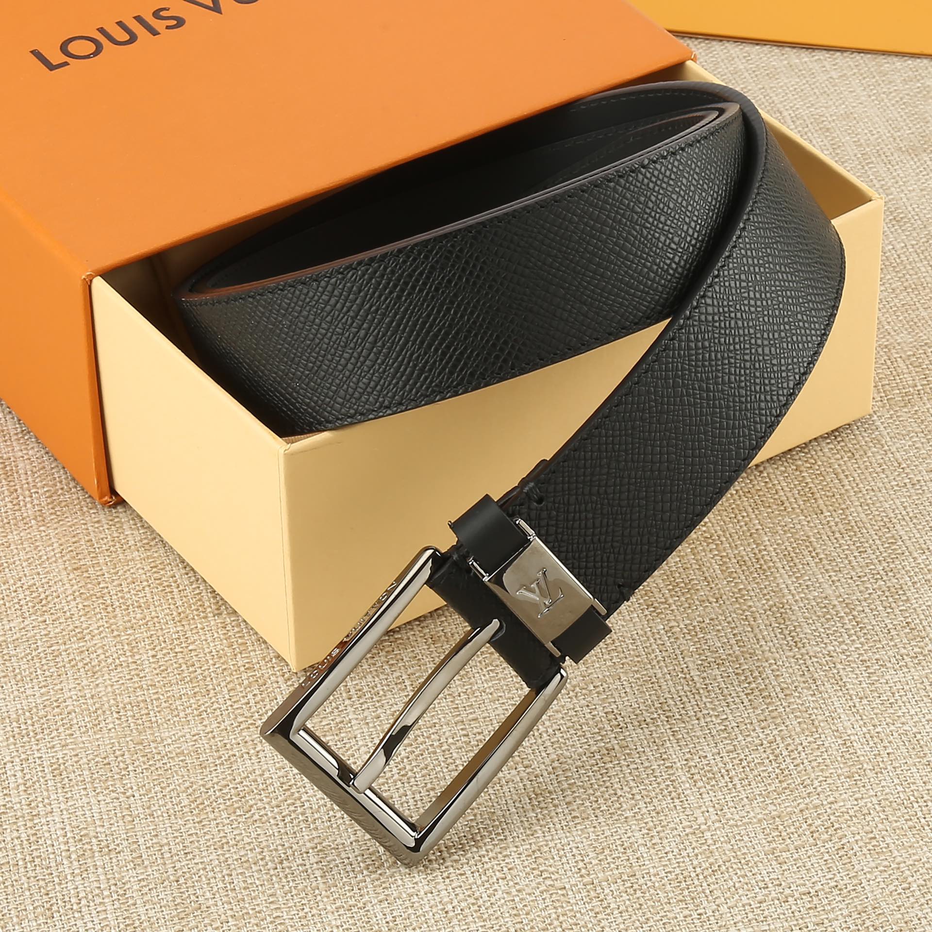 Louis Vuitton Leather Belt Cow Leather Black L