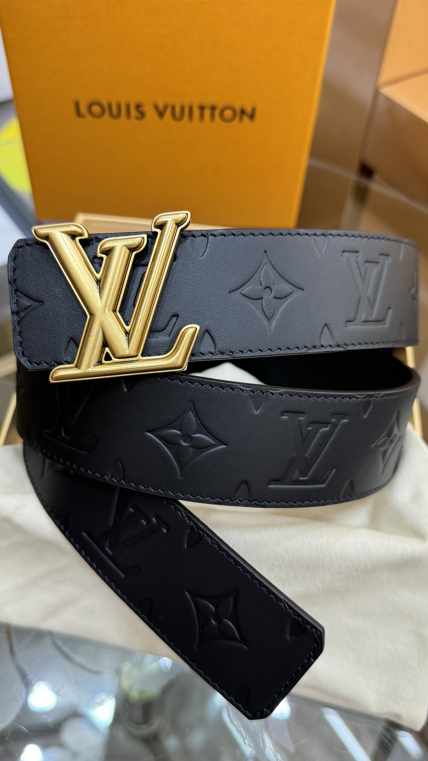 Louis Vuitton Male Basic Belt Cow Leather Black S-m-l