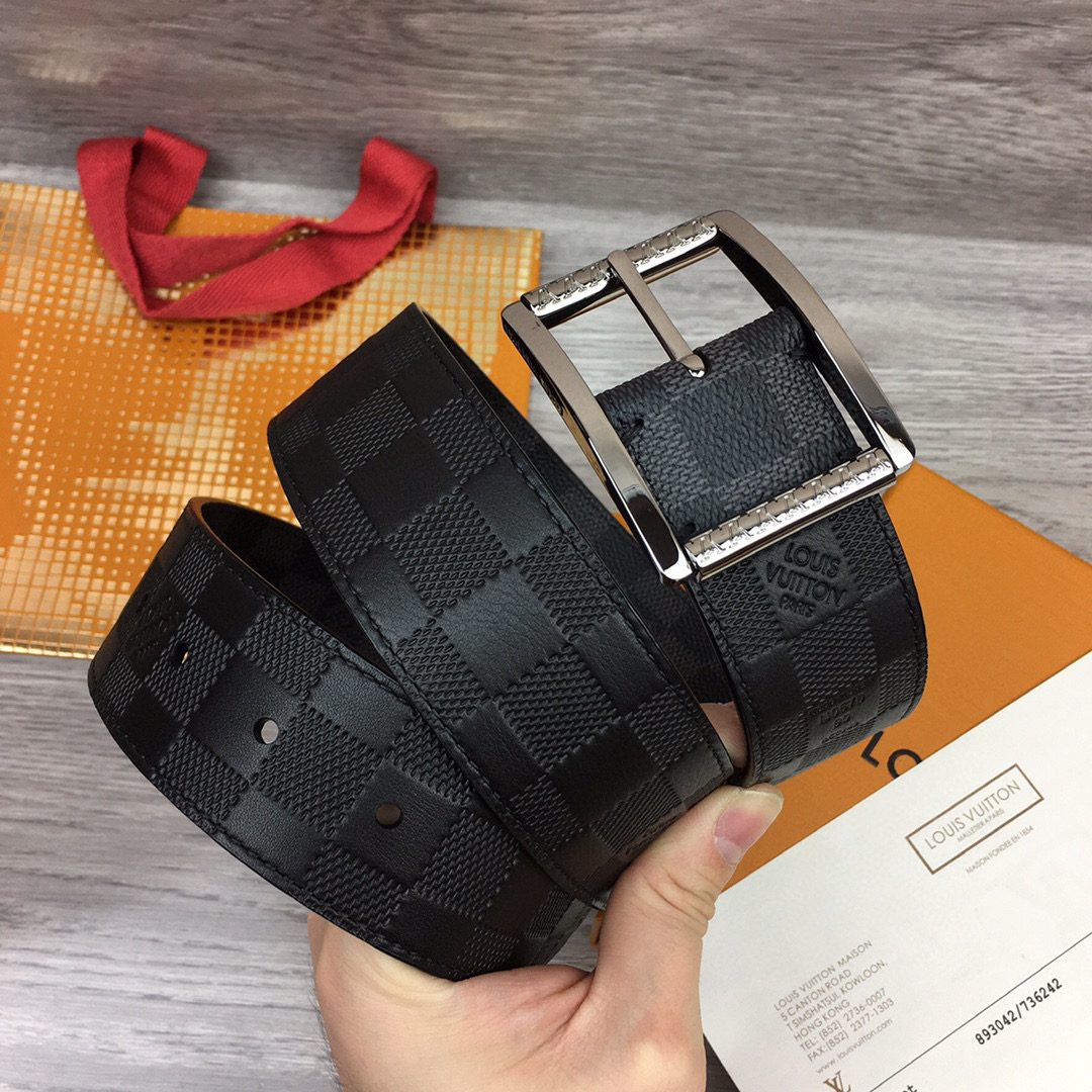 Louis Vuitton Male Basic Belt Cow Leather Black M
