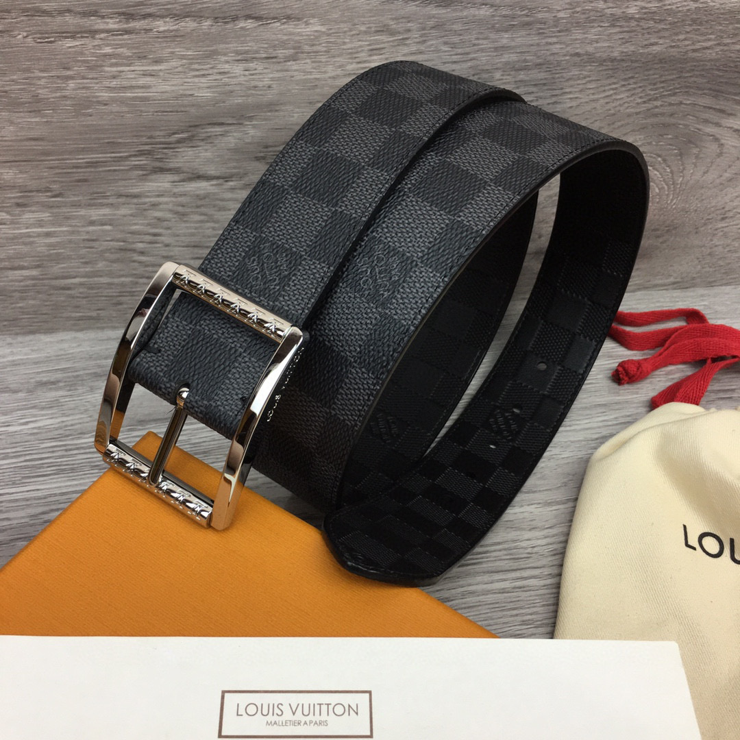 Louis Vuitton Male Basic Belt Cow Leather Black M