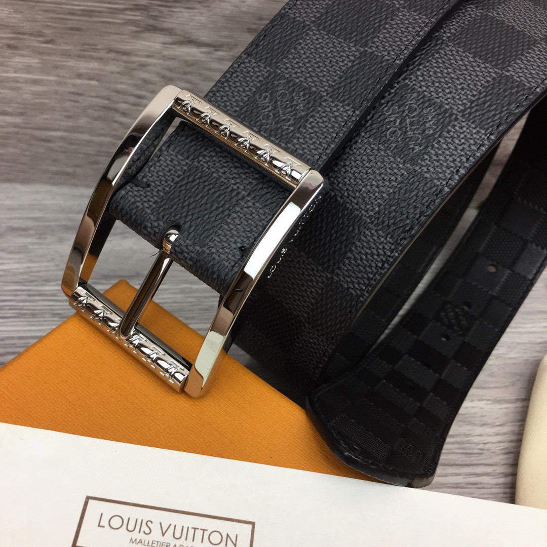 Louis Vuitton Male Basic Belt Cow Leather Black M