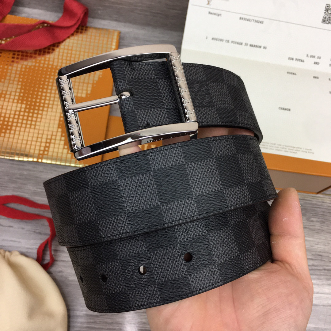 Louis Vuitton Male Basic Belt Cow Leather Black M