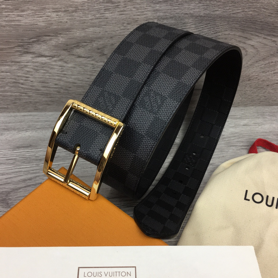Louis Vuitton Male Basic Belt Cow Leather Black M