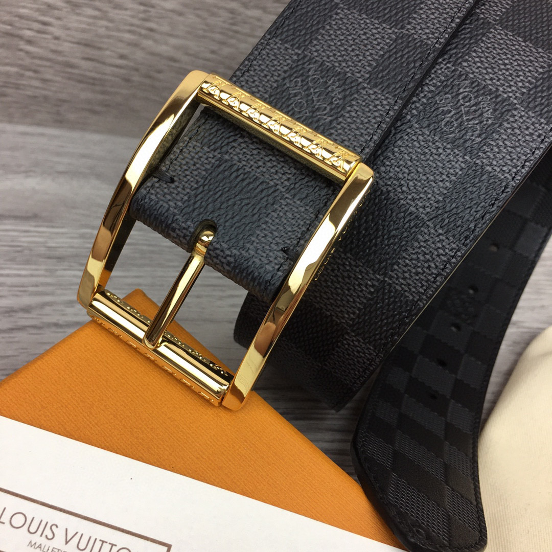 Louis Vuitton Male Basic Belt Cow Leather Black M