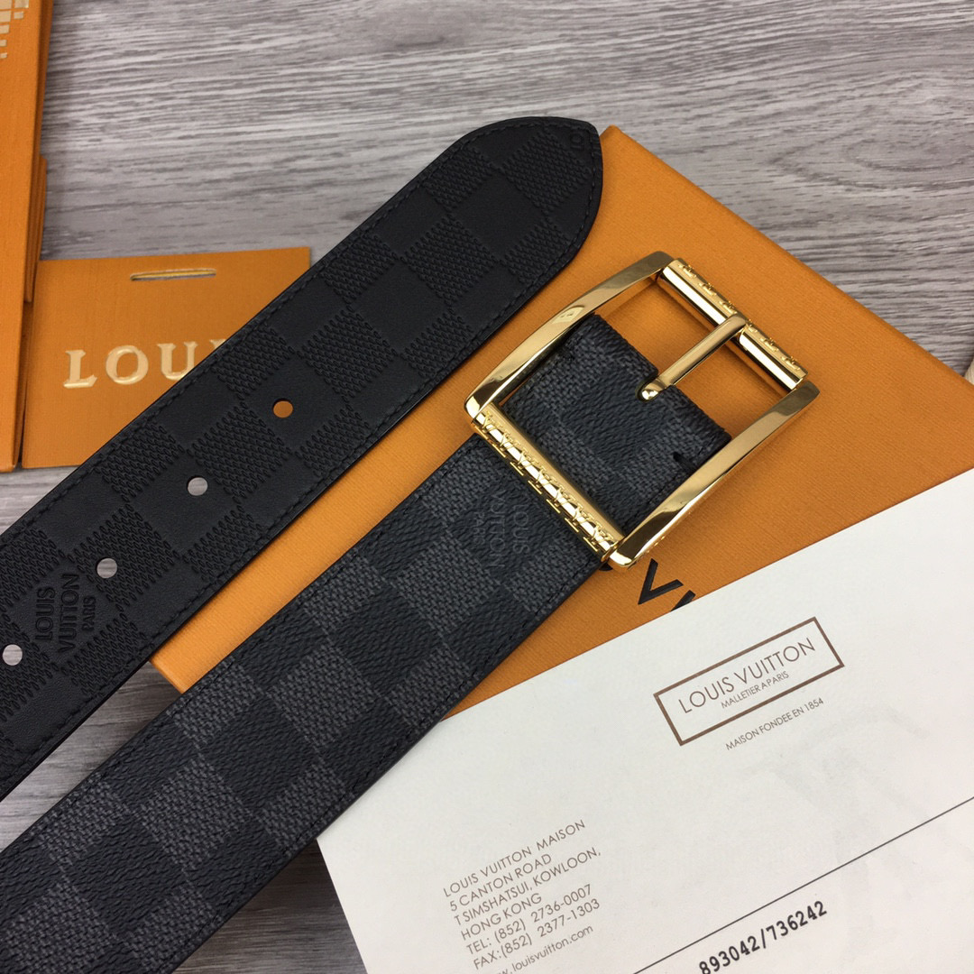 Louis Vuitton Male Basic Belt Cow Leather Black M