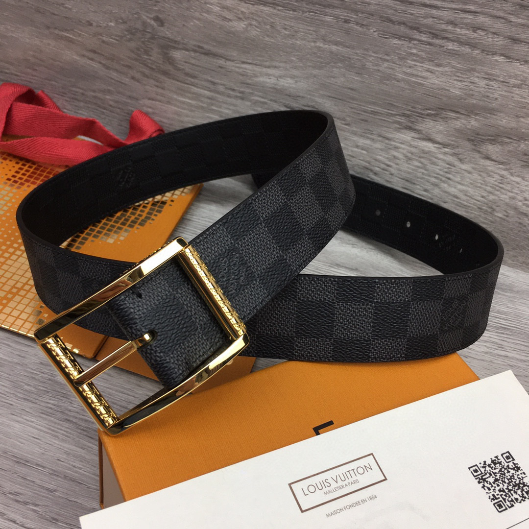 Louis Vuitton Male Basic Belt Cow Leather Black M