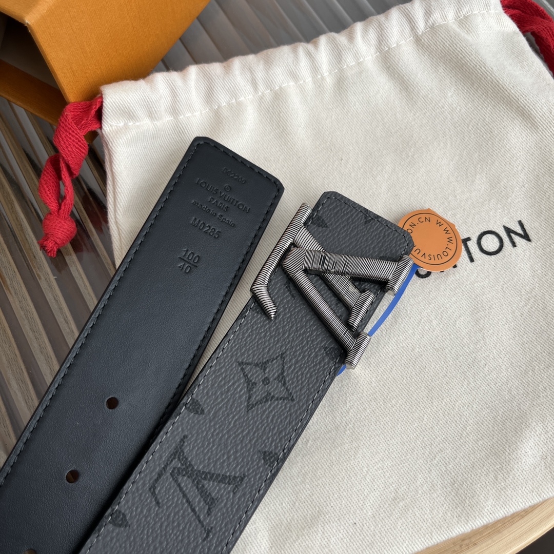 Louis Vuitton Male Basic Belt Cow Leather M