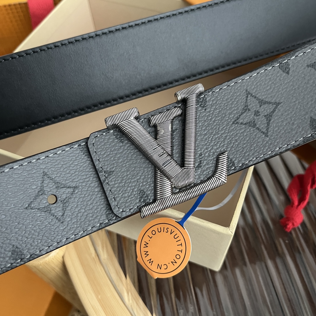 Louis Vuitton Male Basic Belt Cow Leather M