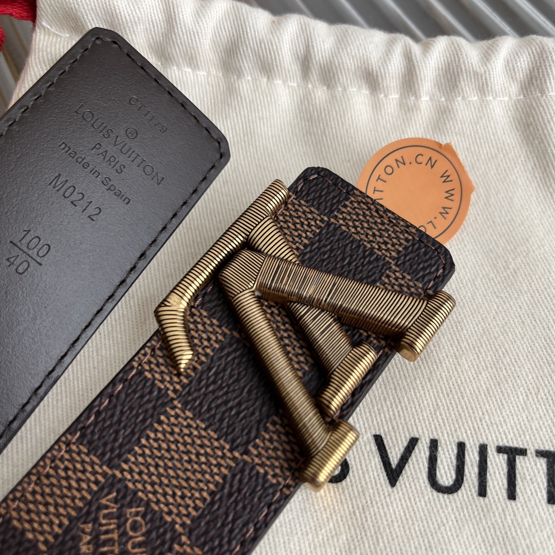 Louis Vuitton Male Basic Belt Cow Leather M