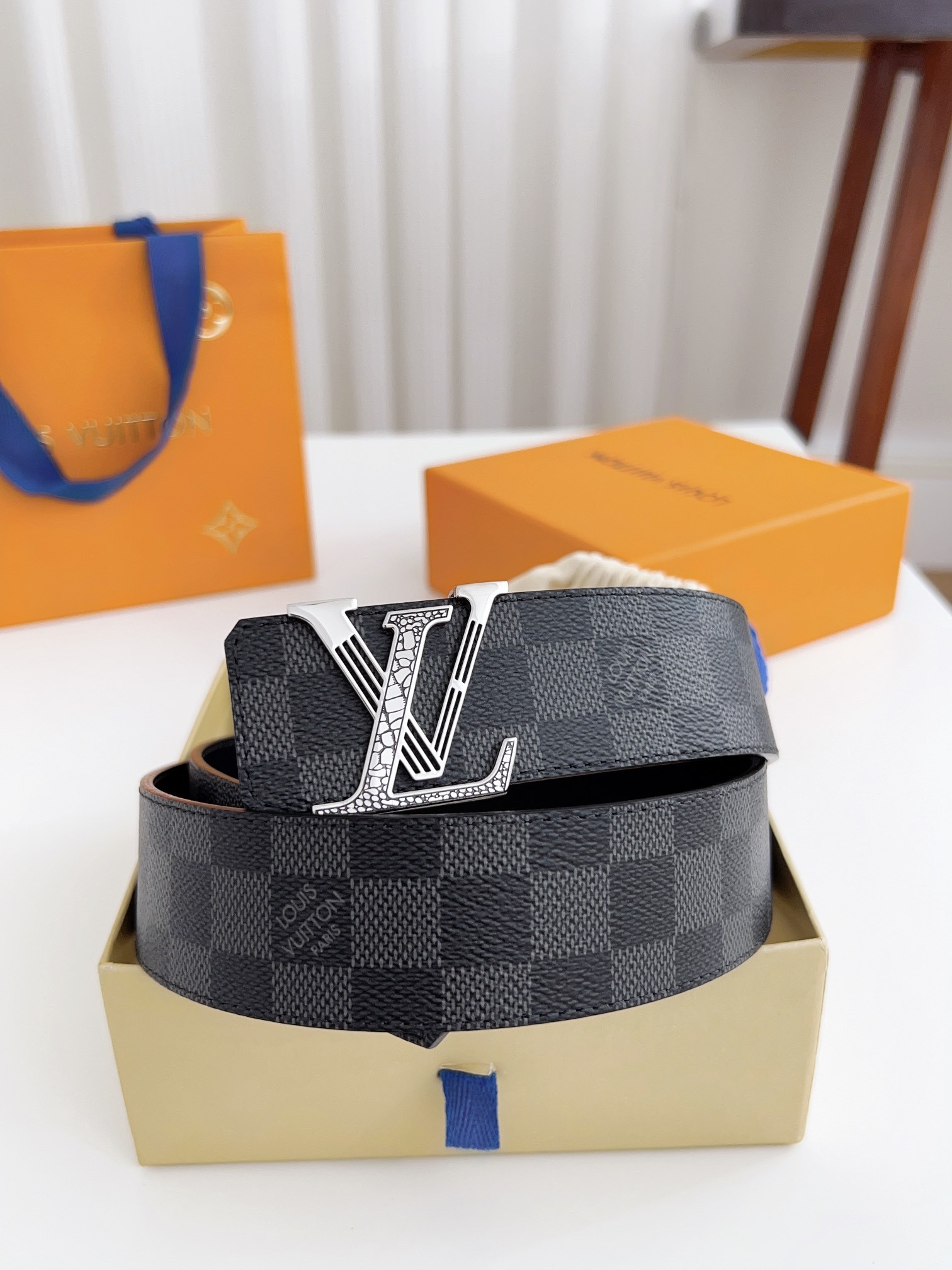 Louis Vuitton Basic Belt Cow Leather Waterproof