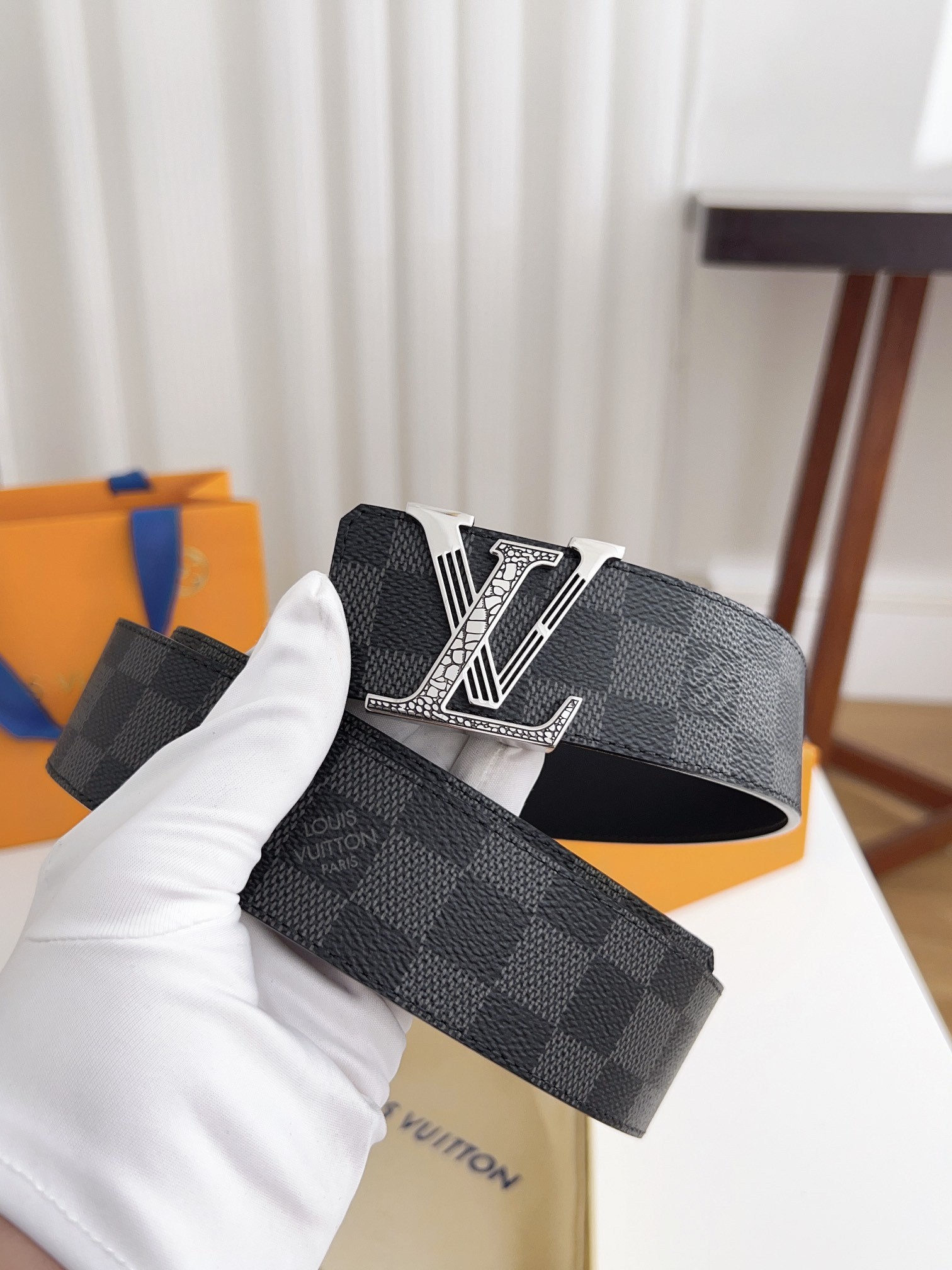 Louis Vuitton Basic Belt Cow Leather Waterproof