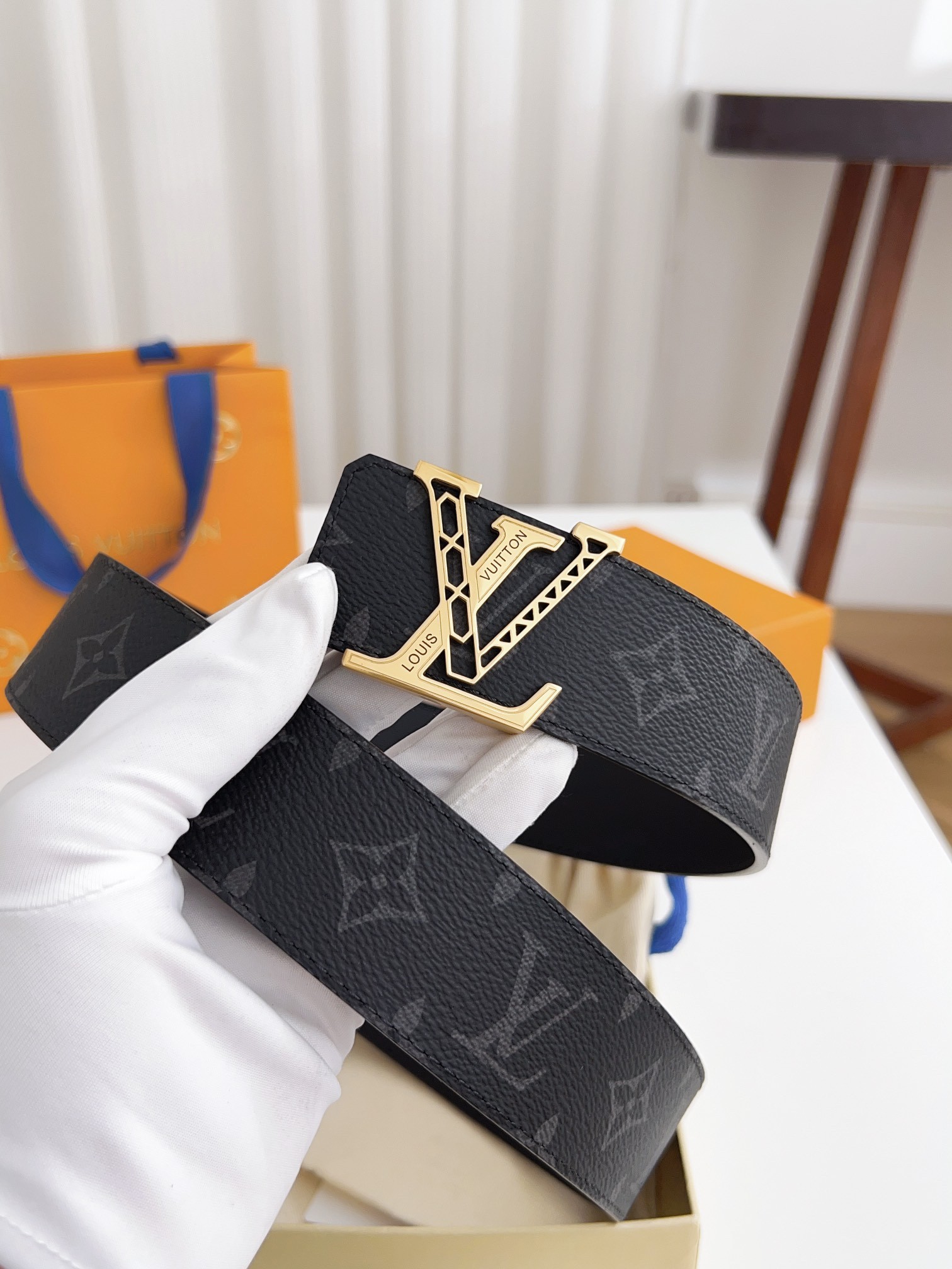 Louis Vuitton Basic Belt Cow Leather Waterproof