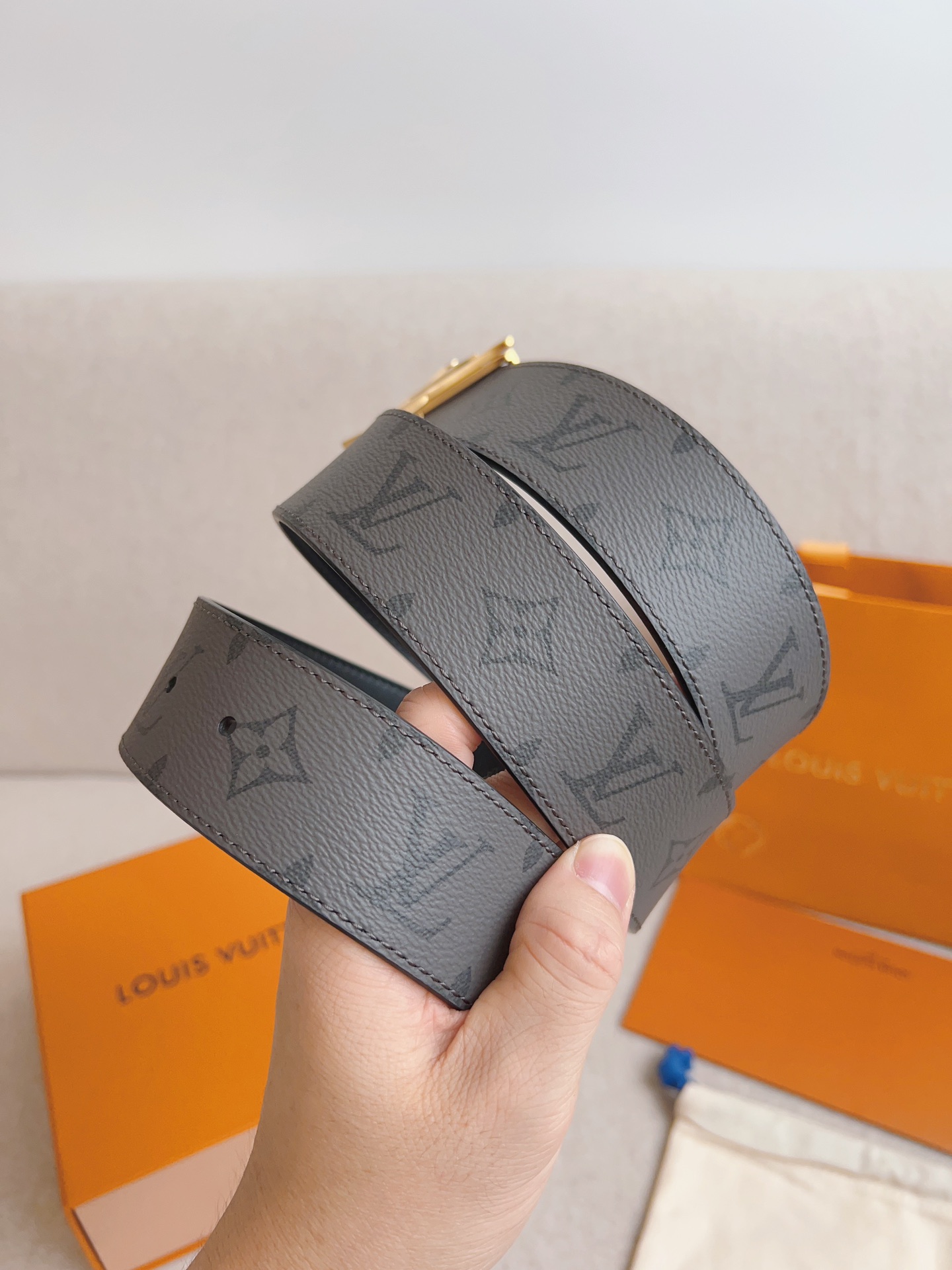 Louis Vuitton Basic Belt 40mm-l