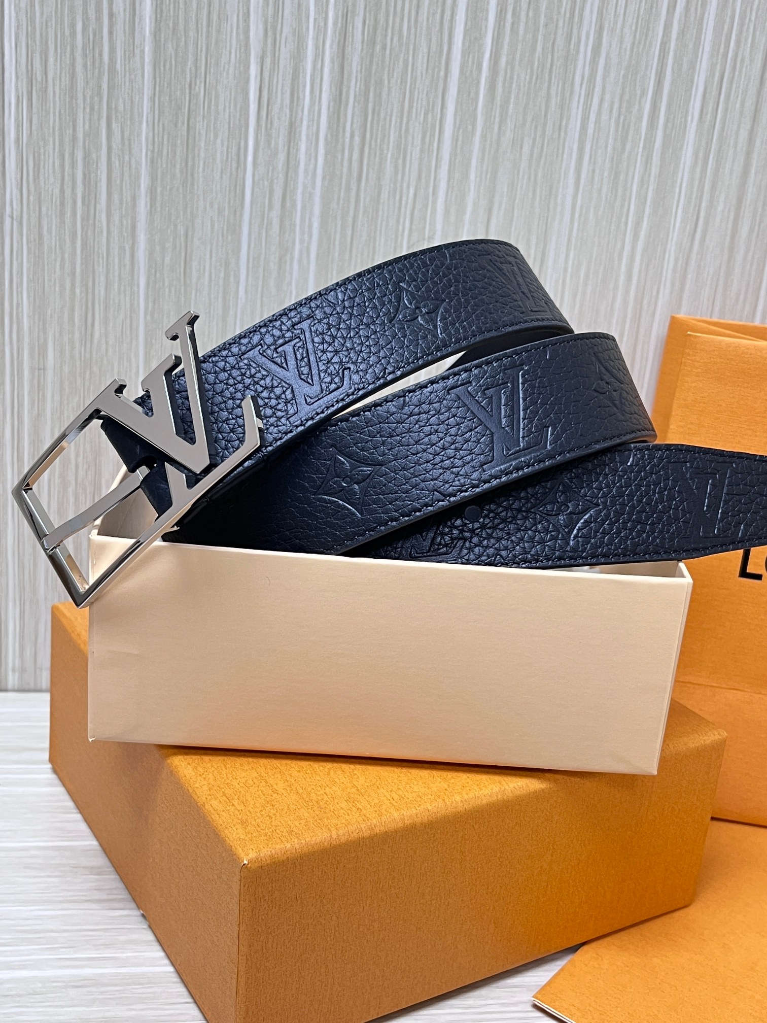 Louis Vuitton Male Basic Belt Cow Leather L