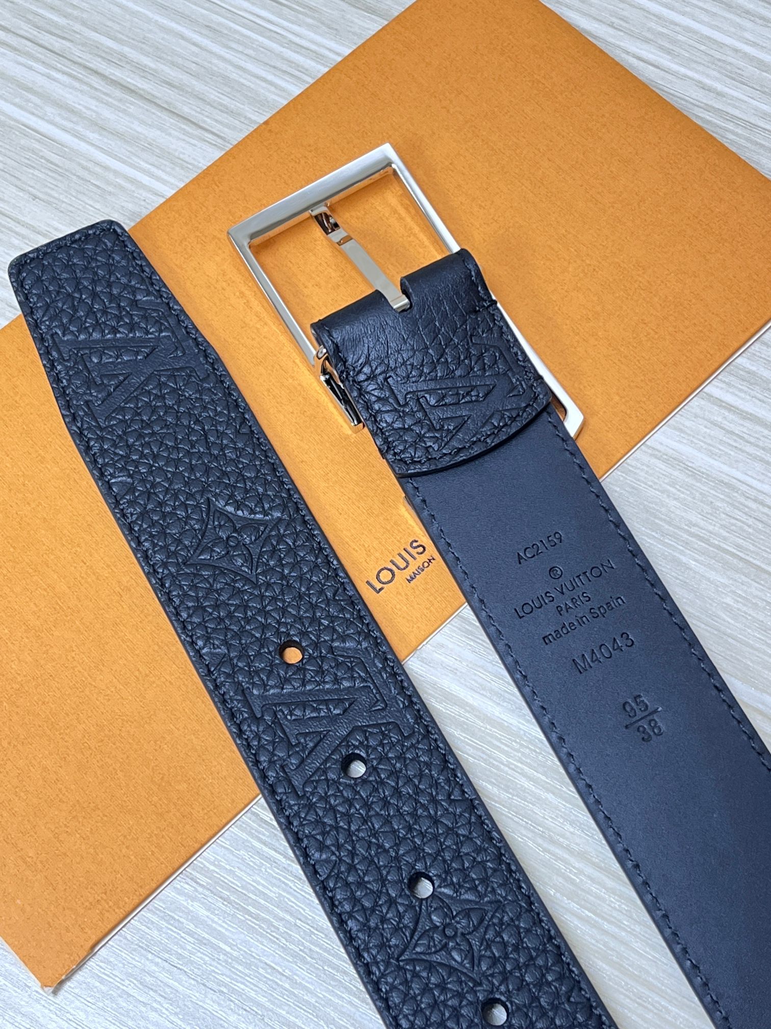 Louis Vuitton Male Basic Belt Cow Leather L