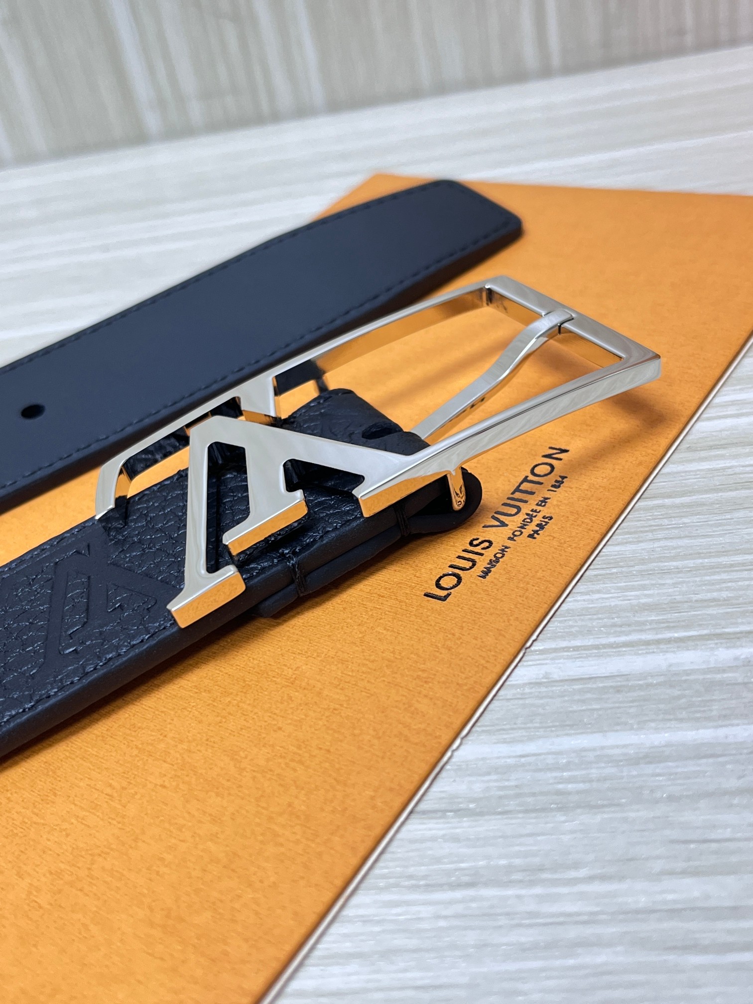 Louis Vuitton Male Basic Belt Cow Leather L