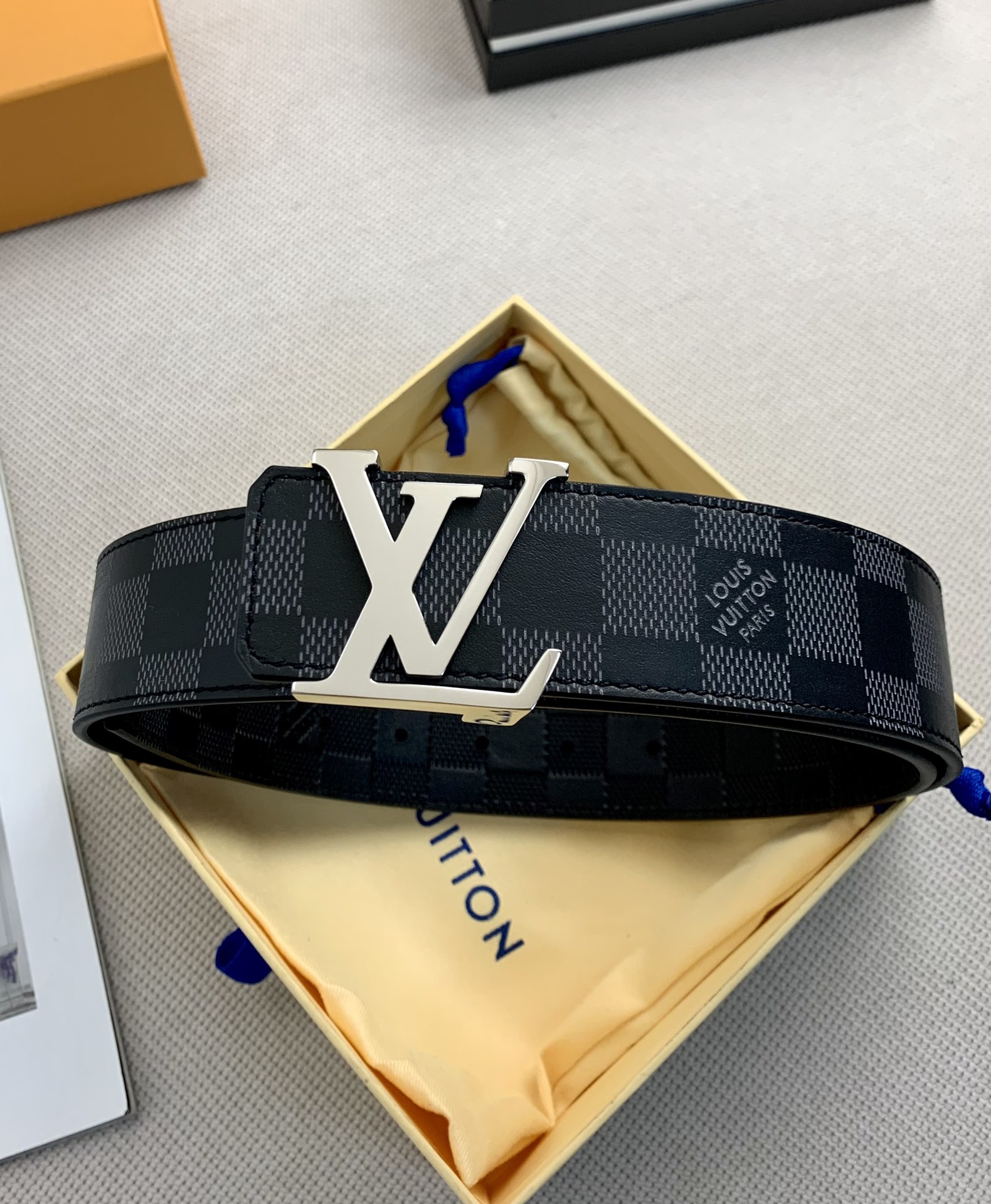 Louis Vuitton Leather Belt Top Grain Leather L