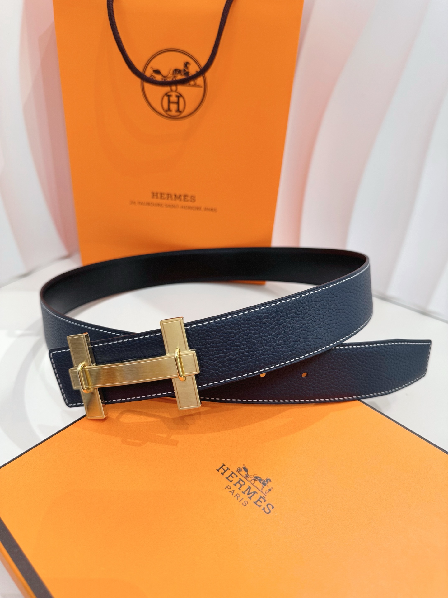 Hermès Leather Belt S-m