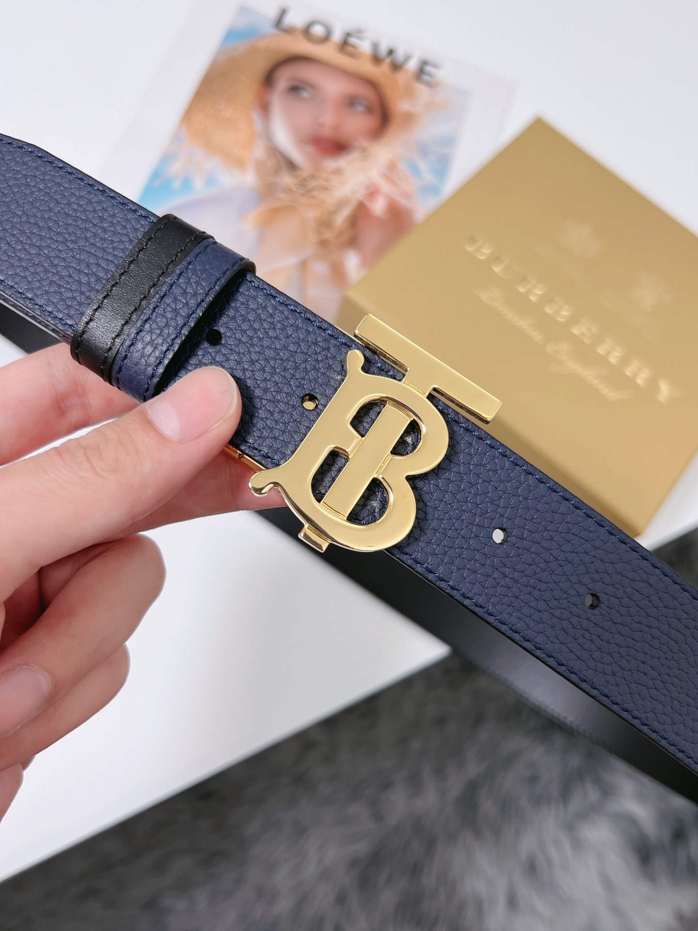 Burberry Basic Belt Top Grain Leather M