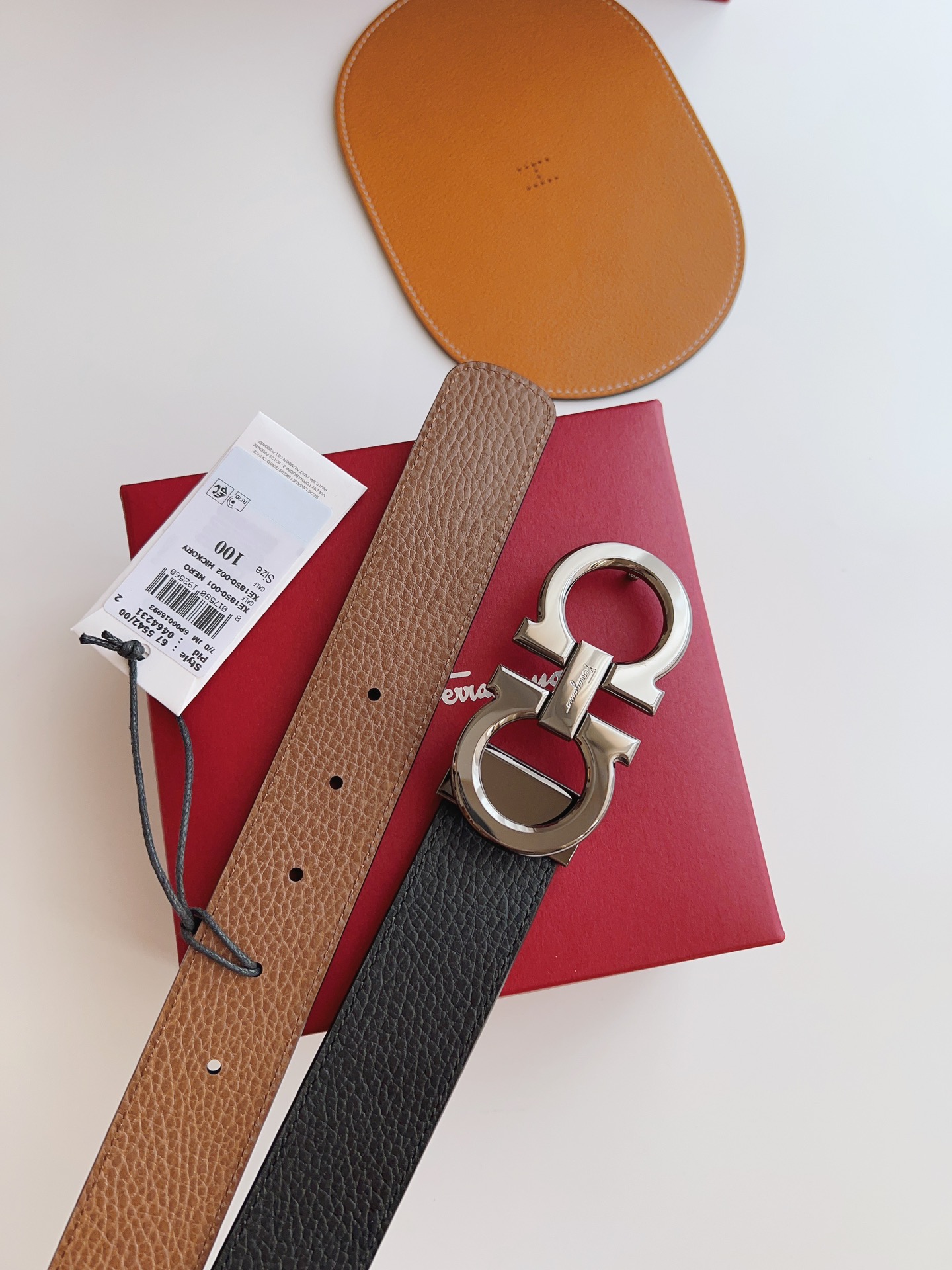 Salvatore Ferragamo Male Leather Belt M