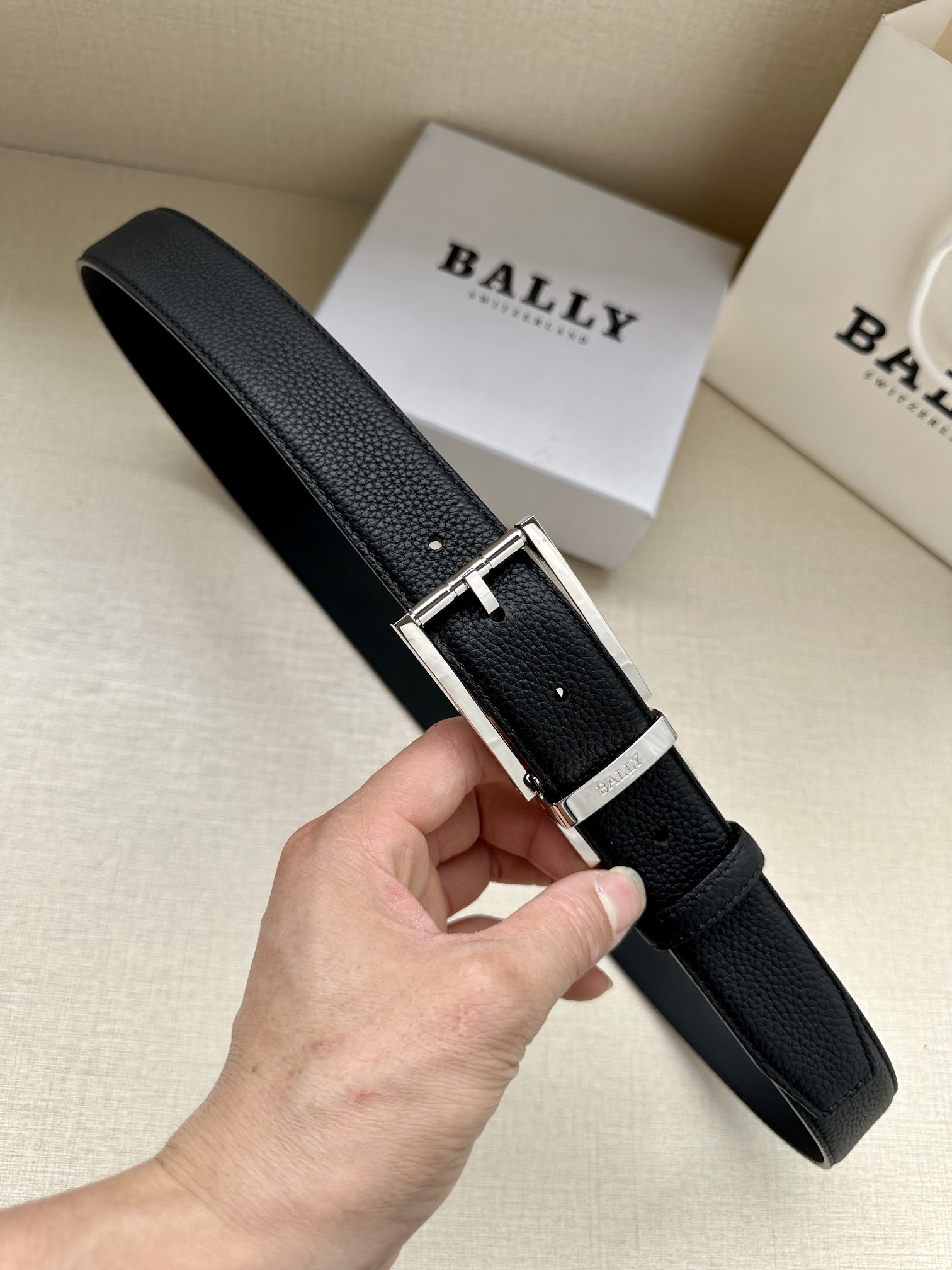 Bally Male Leather Belt Top Grain Leather M-l