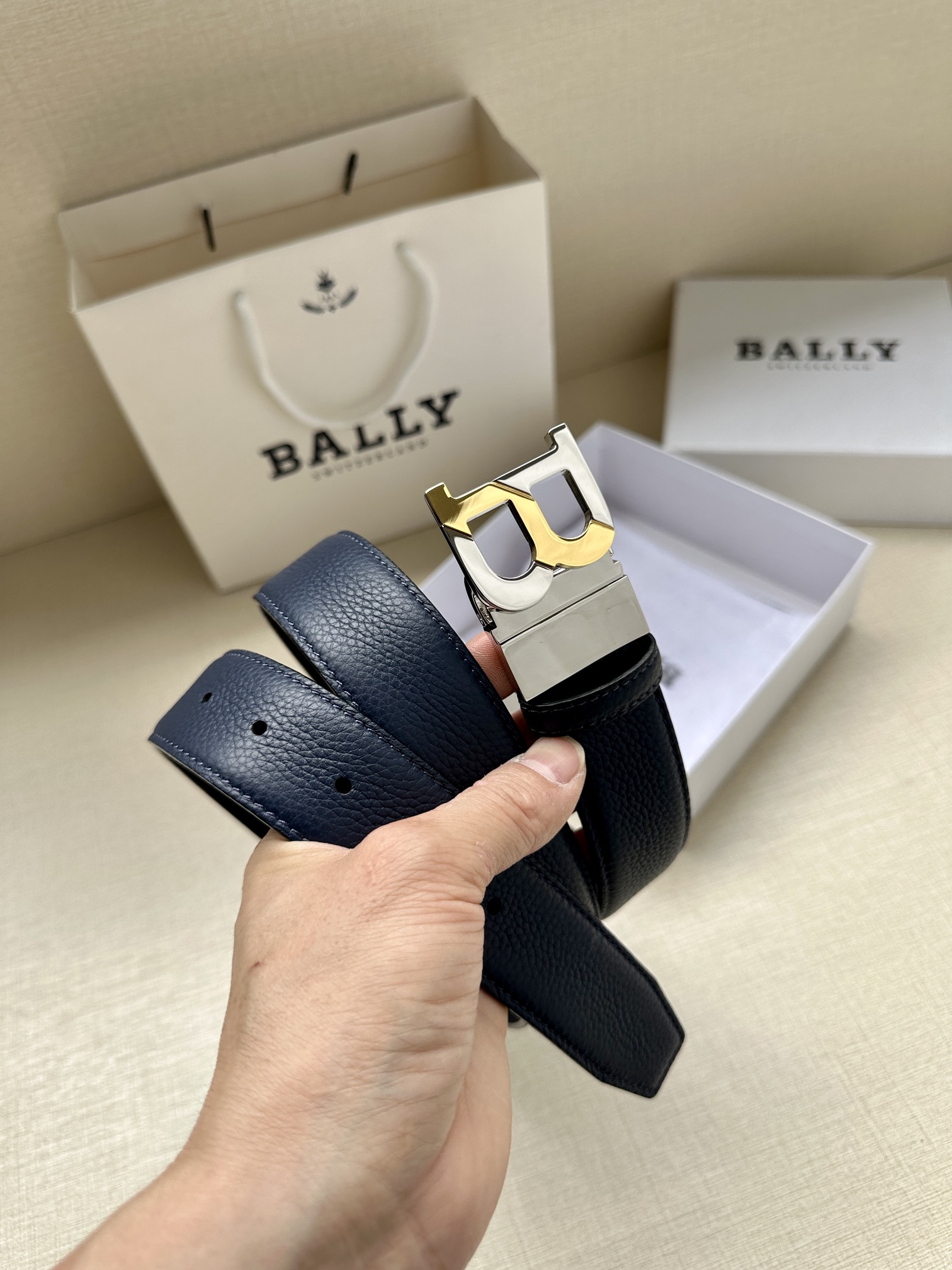 Bally Male Leather Belt Top Grain Leather M-l