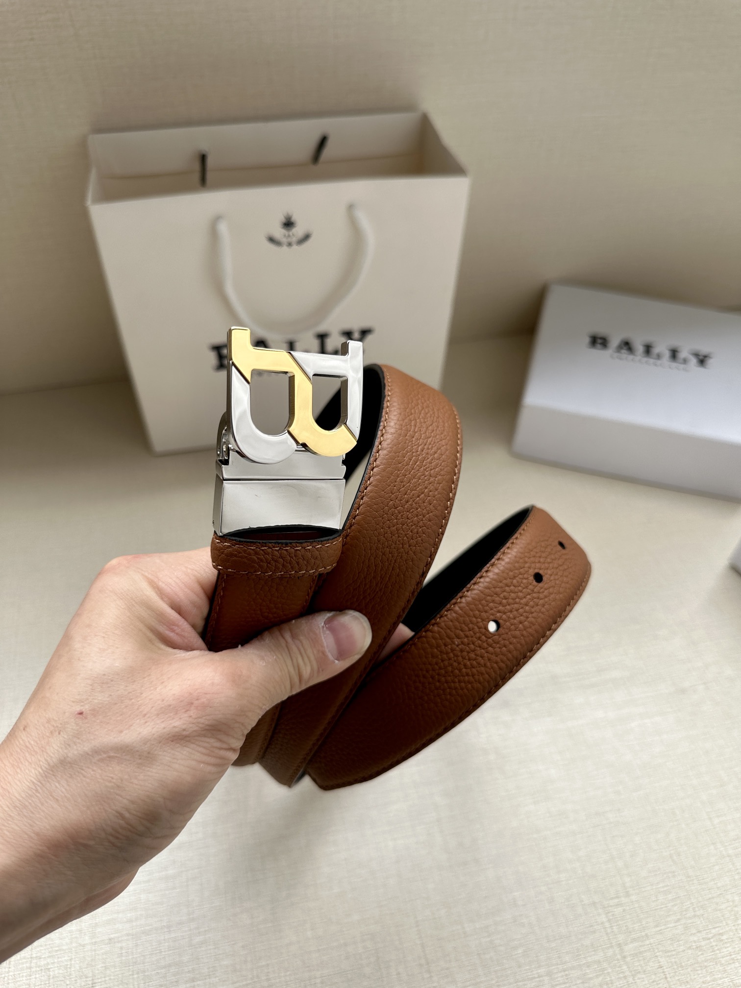 Bally Male Leather Belt Top Grain Leather M-l