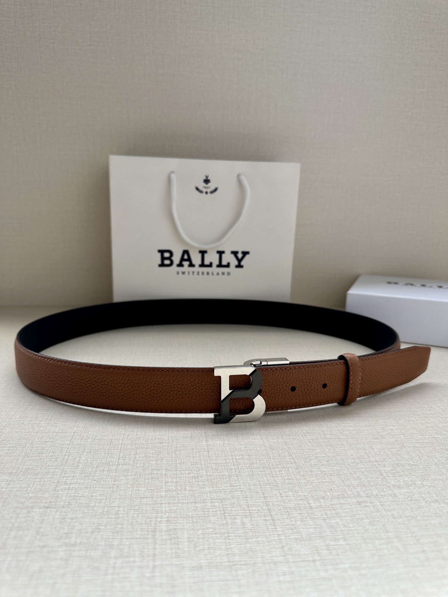 Bally Male Leather Belt Top Grain Leather M-l
